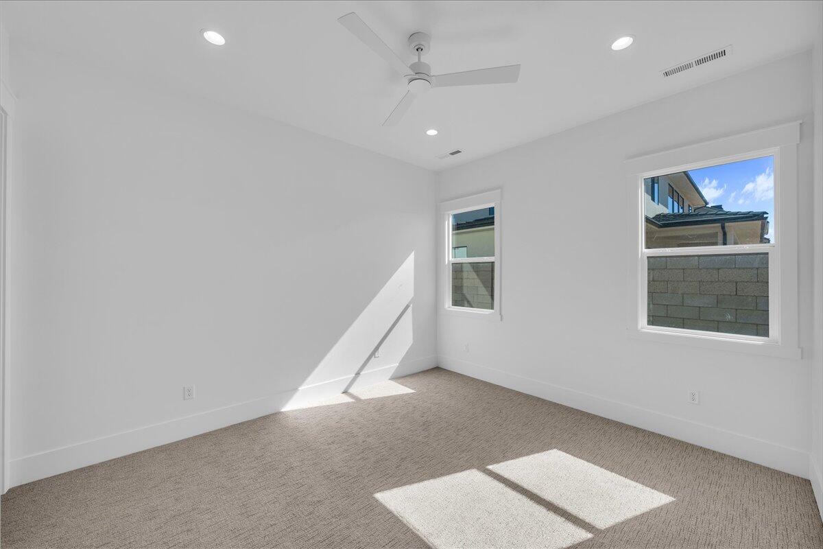 QUEENSRIDGE - Residential