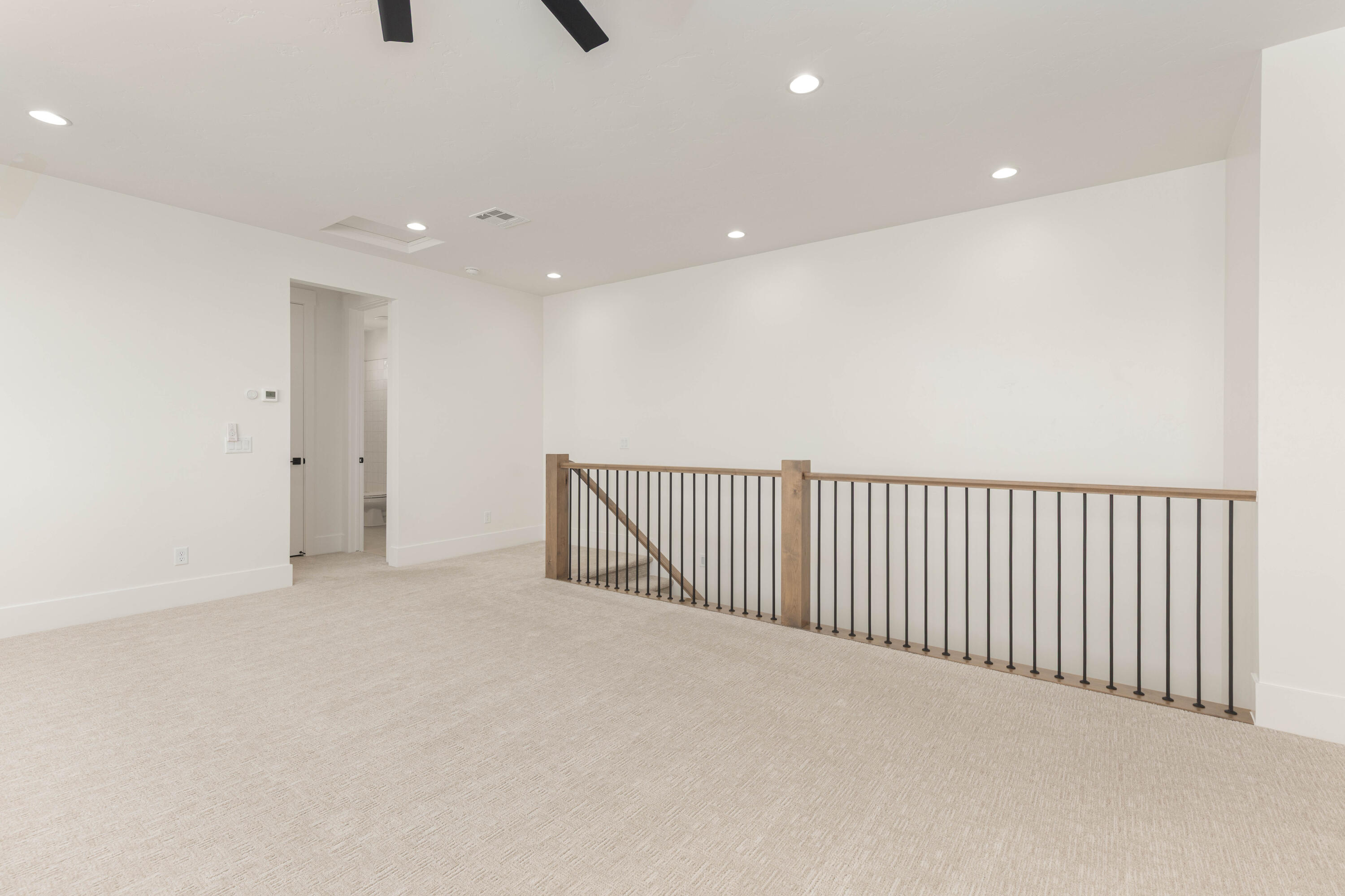 DESERT HORIZON - Residential