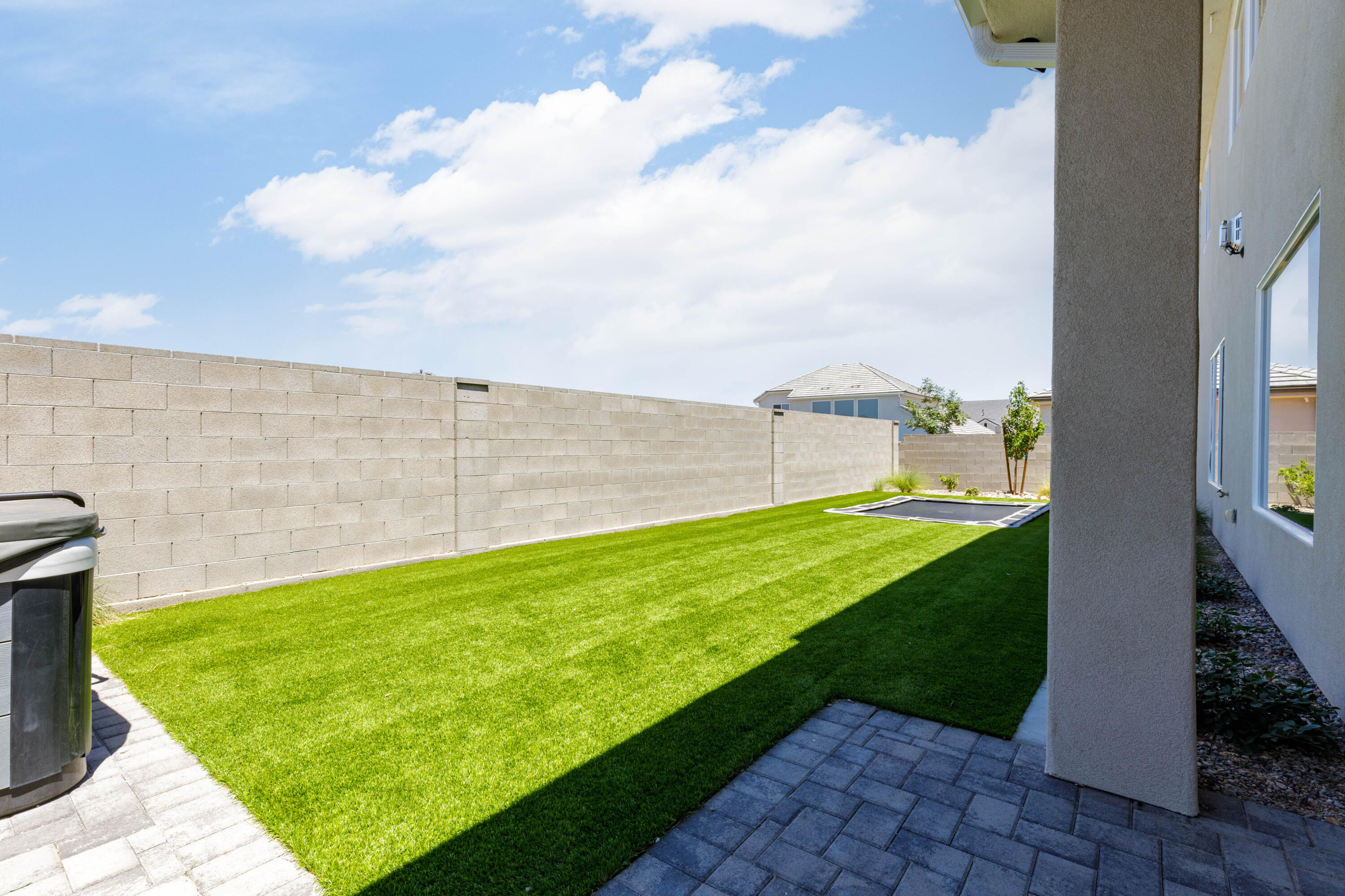 DESERT HORIZON - Residential