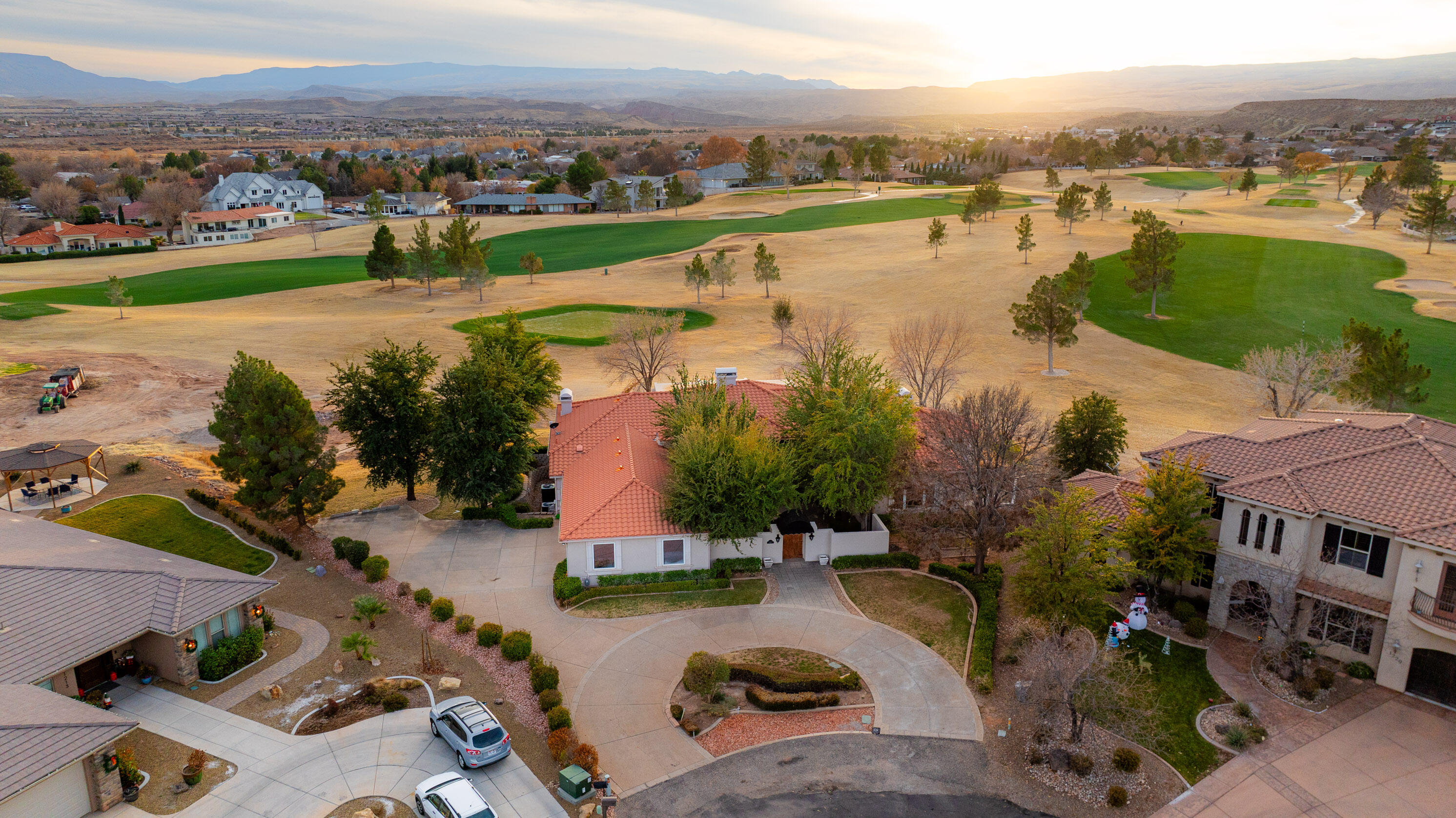 BLOOMINGTON COUNTRY CLUB - Residential