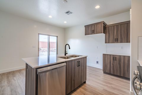 Tiny photo for 5680 S DUEL LN, Saint George, UT 84790 (MLS # 26-269681)