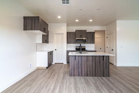 Tiny photo for 5680 S DUEL LN, Saint George, UT 84790 (MLS # 26-269681)