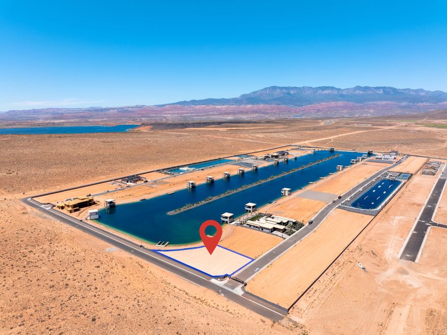 Lake side living! Beach access right out your back door. One of the largest lots in the premier gated community of Southern Shores. Access to all 3 lakes and your own private boat dock. Breathtaking views of pine mountain, copper rock, and sand hollow only 5 mins away!