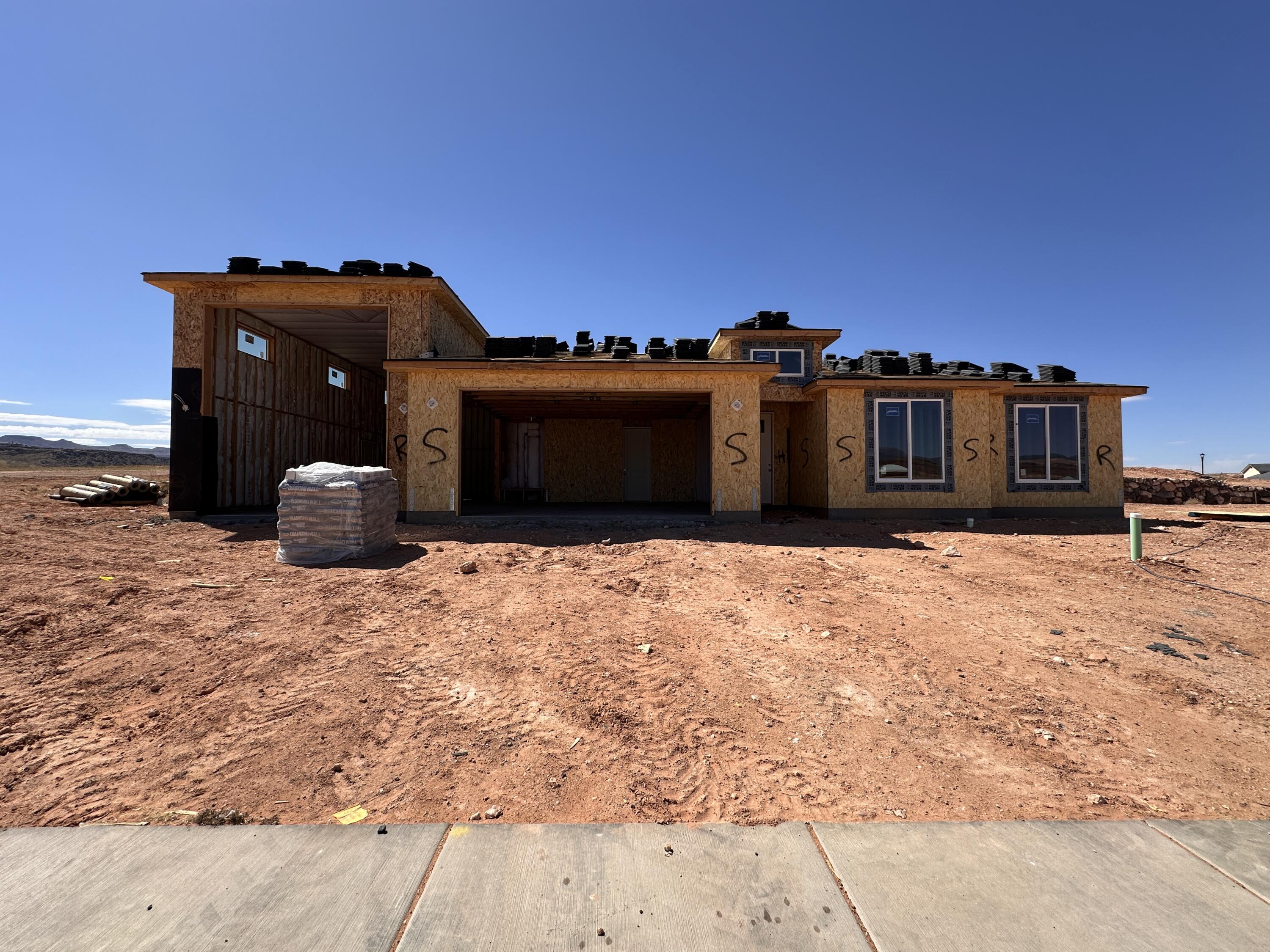 RED SLATE ESTATES - Residential