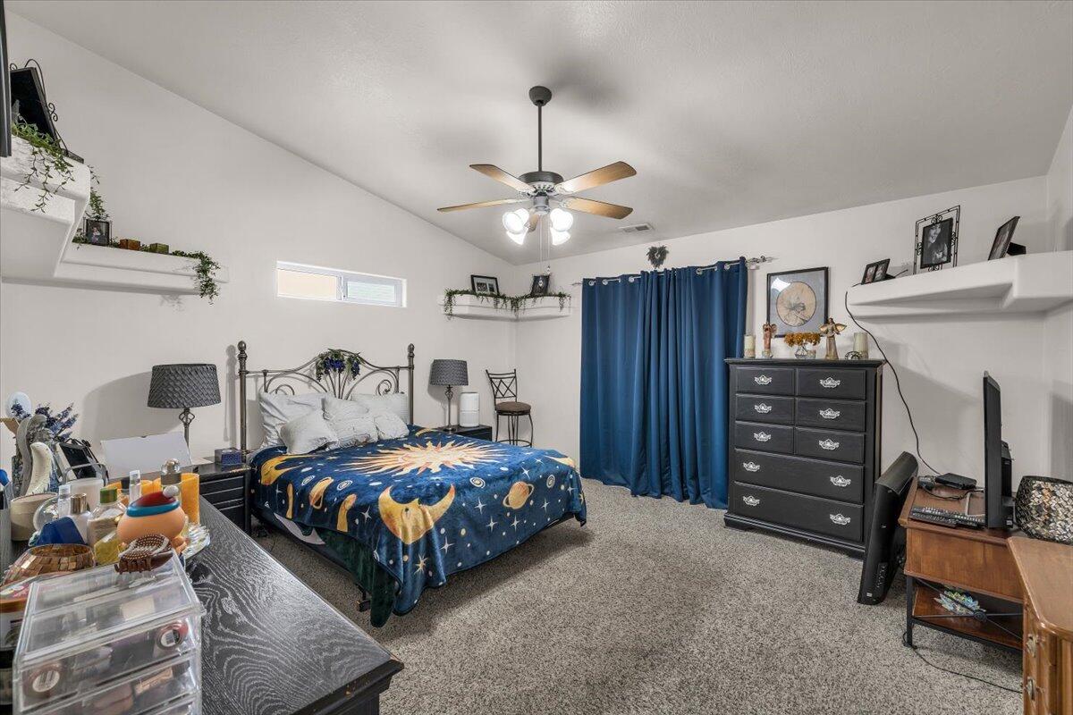 MCARTHUR HEIGHTS - Residential