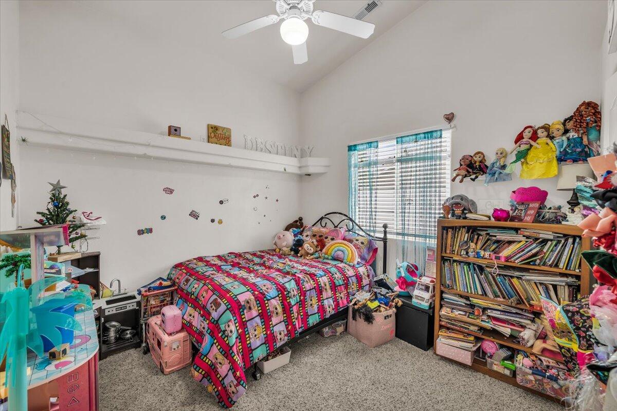 MCARTHUR HEIGHTS - Residential