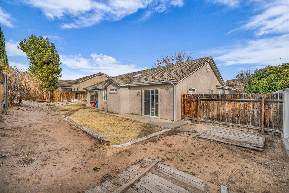 MCARTHUR HEIGHTS - Residential