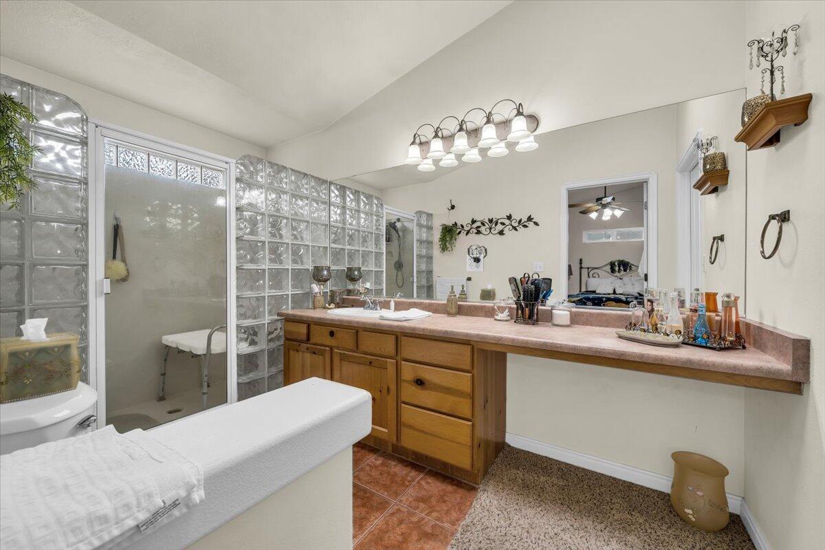 MCARTHUR HEIGHTS - Residential