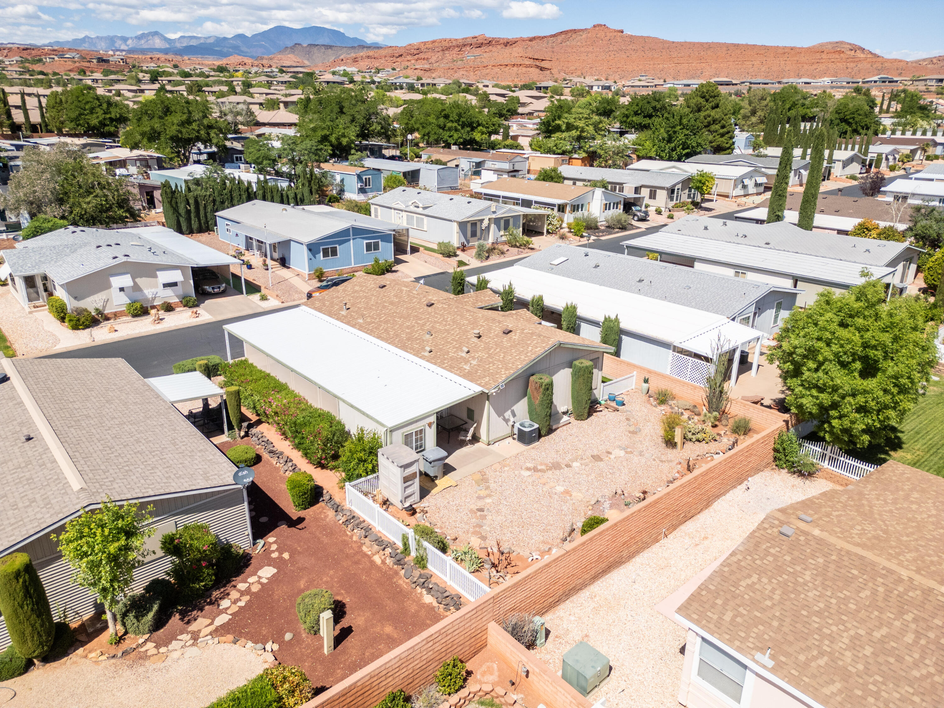 RAINBOW RIDGE MOBILE HOME PARK - Residential