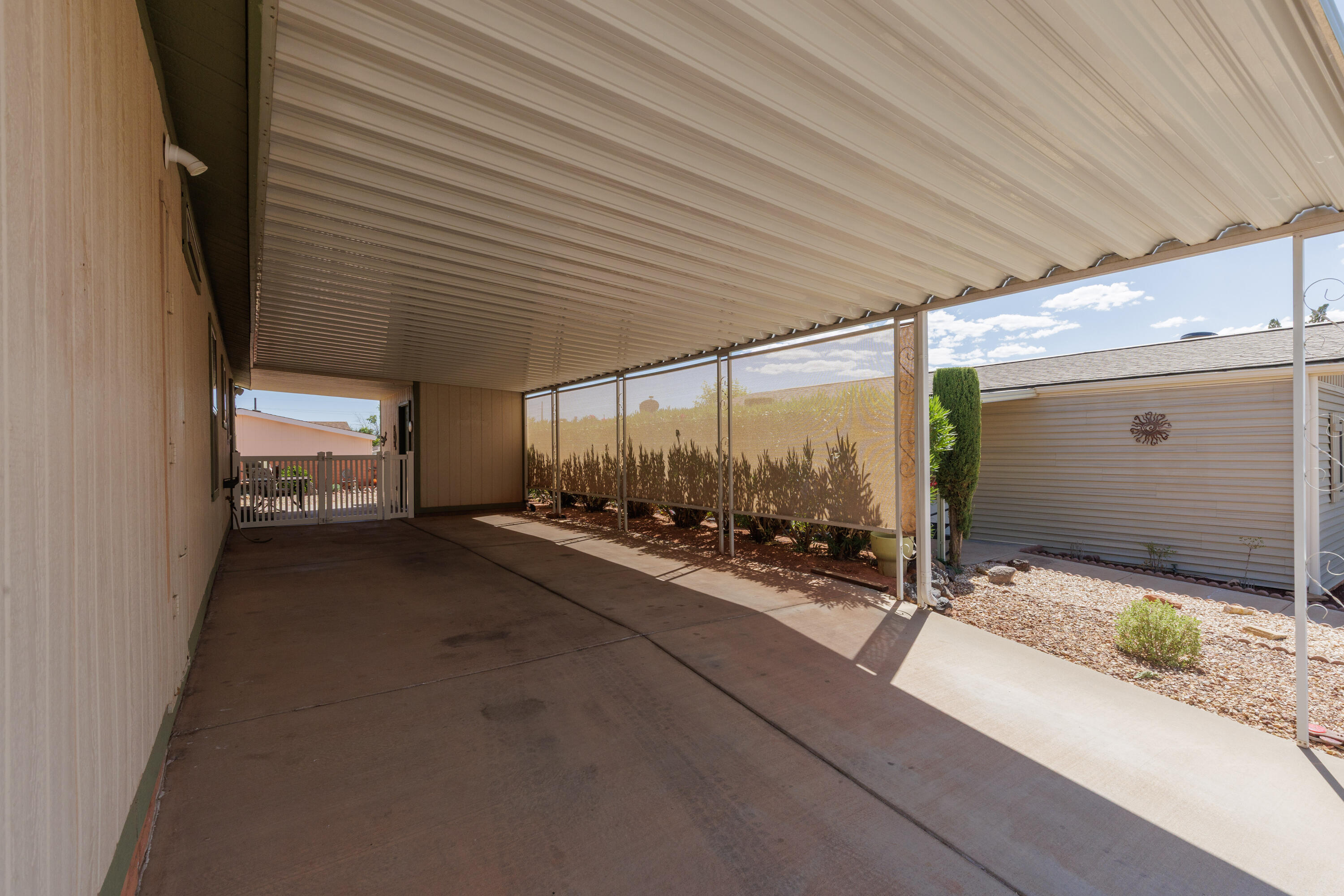 RAINBOW RIDGE MOBILE HOME PARK - Residential