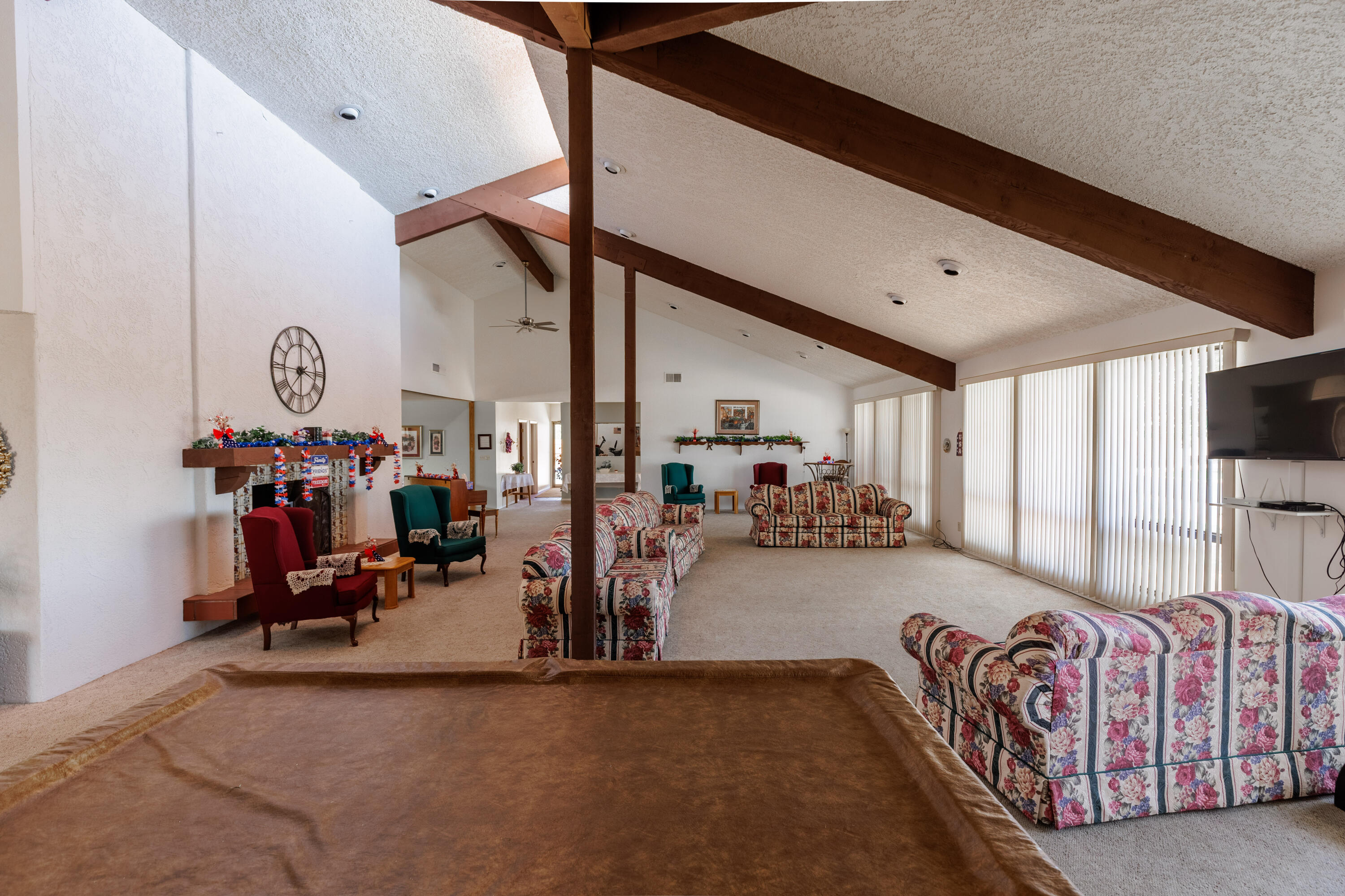 RAINBOW RIDGE MOBILE HOME PARK - Residential