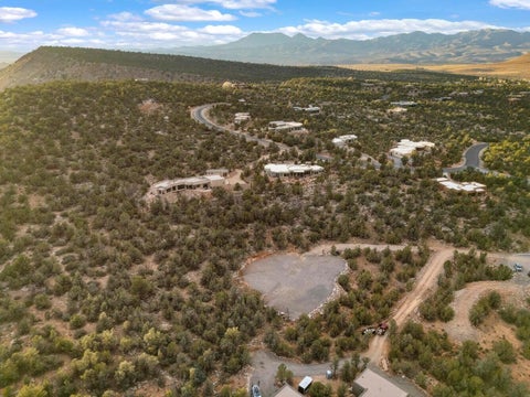 Tiny photo for 50 N Doe Valley CIR, Dammeron Valley, UT 84783 (MLS # 26-274870)