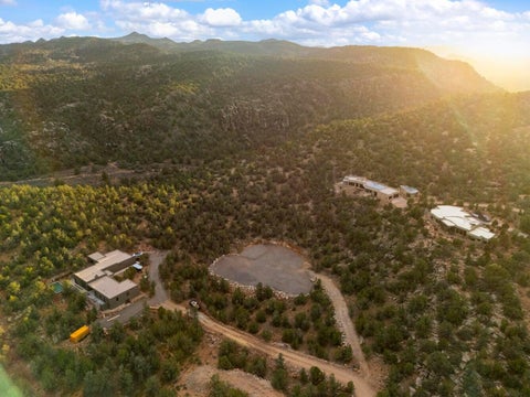 Tiny photo for 50 N Doe Valley CIR, Dammeron Valley, UT 84783 (MLS # 26-274870)
