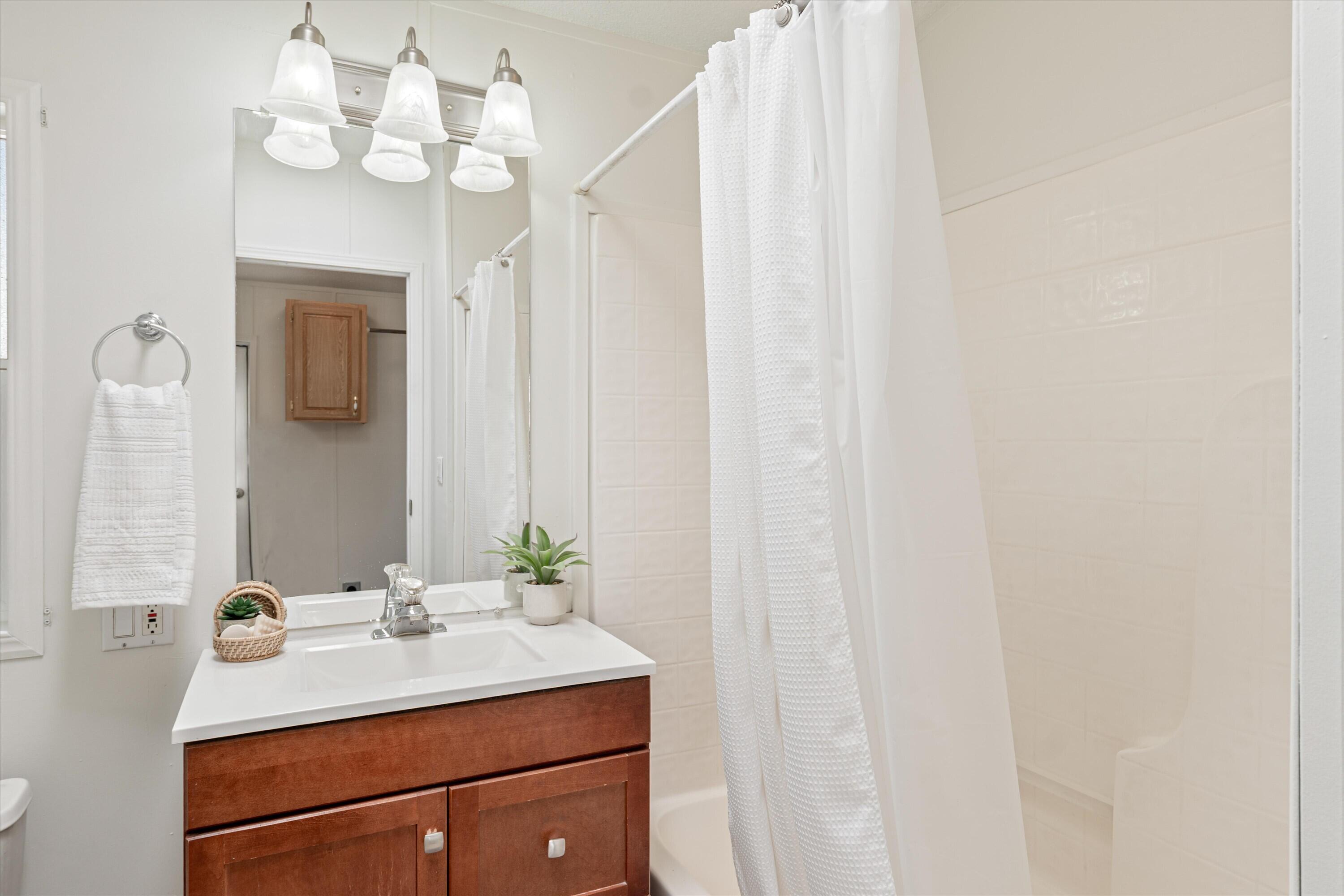 QUAIL LAKE ESTATES - Residential