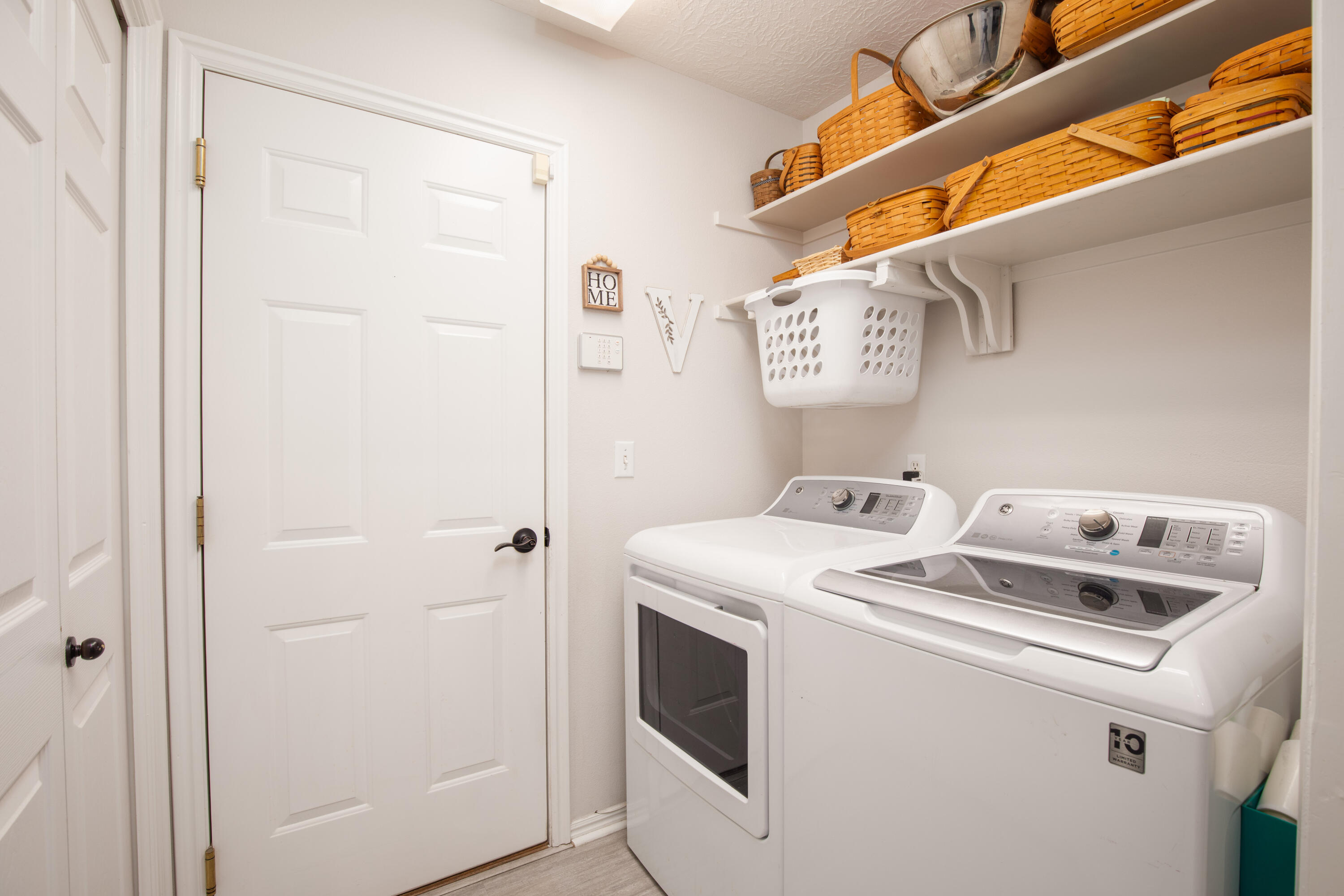 VISTA DEL SOL TOWNHOMES - Residential