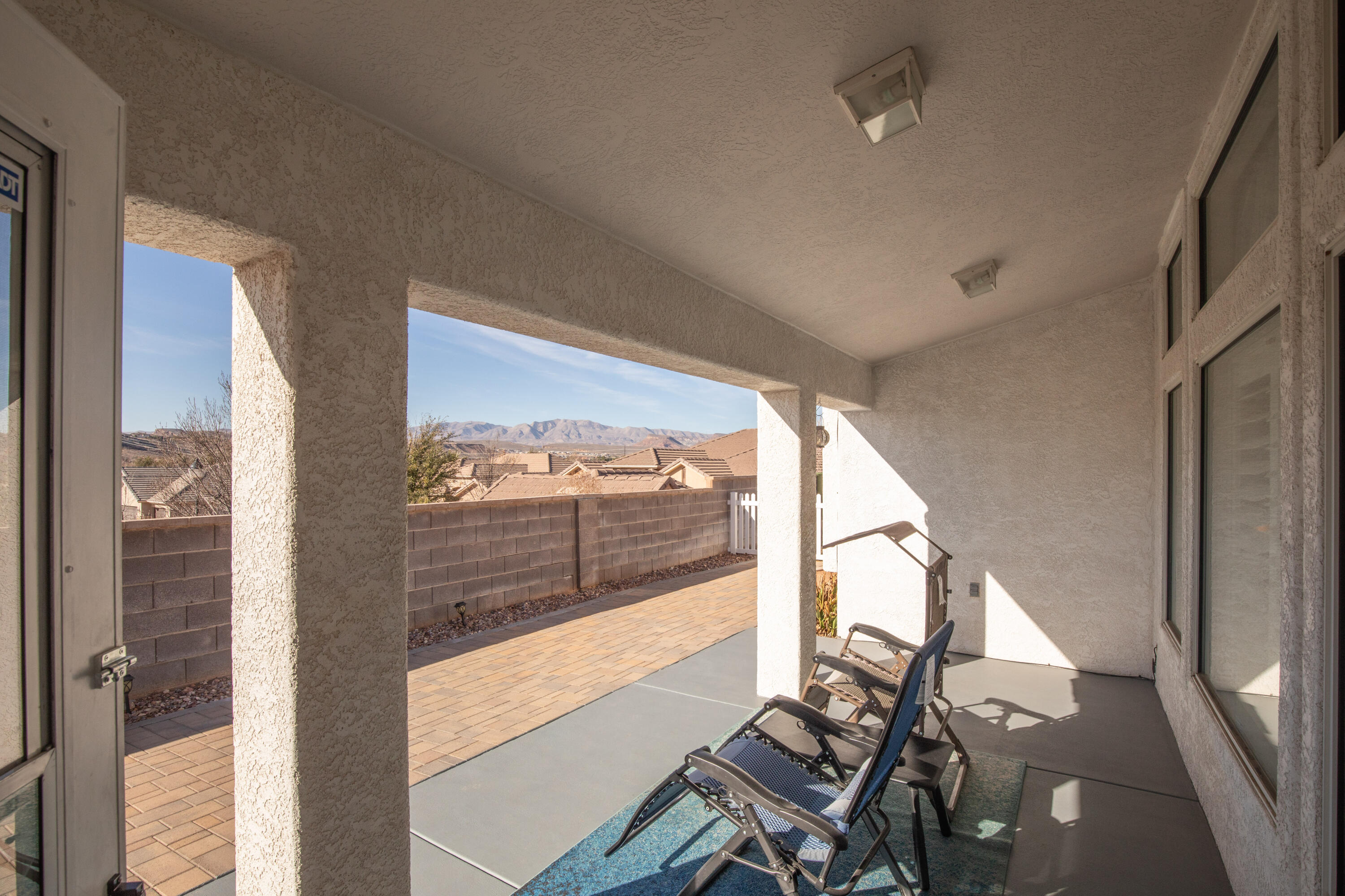VISTA DEL SOL TOWNHOMES - Residential