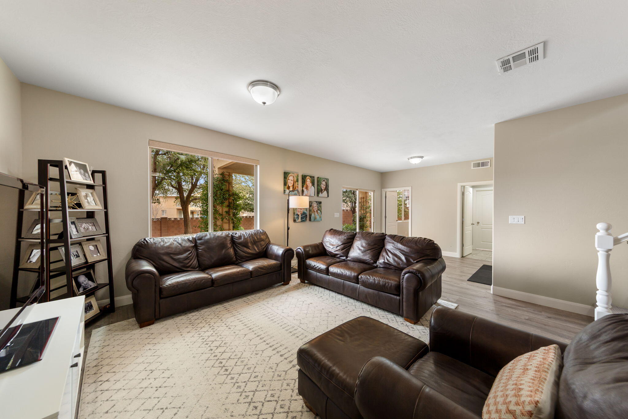 BLOOMINGTON HILLS - Residential