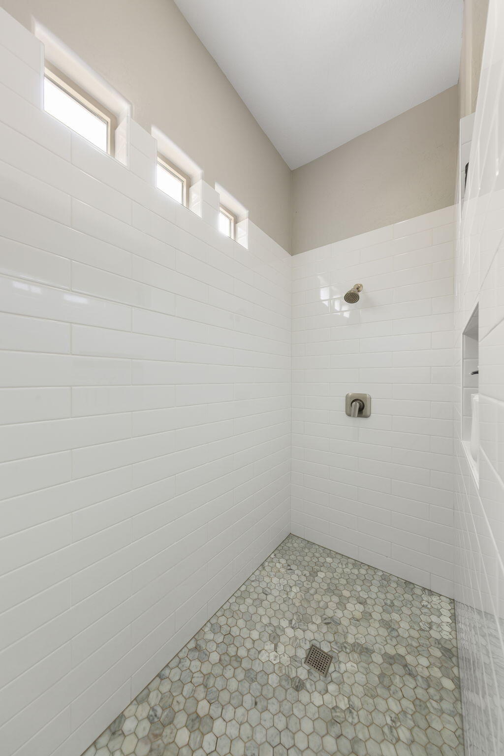 BLOOMINGTON HILLS - Residential