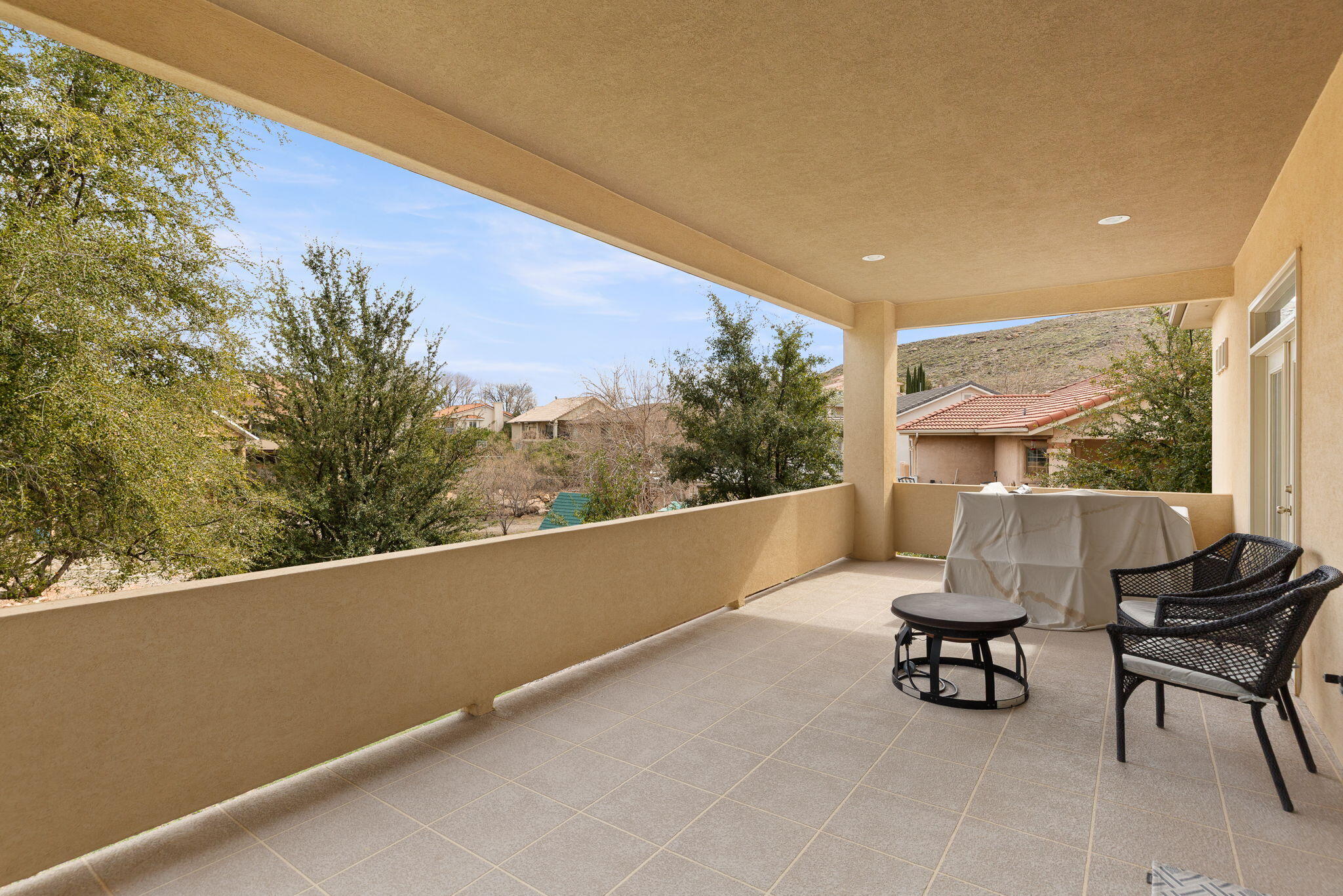 BLOOMINGTON HILLS - Residential