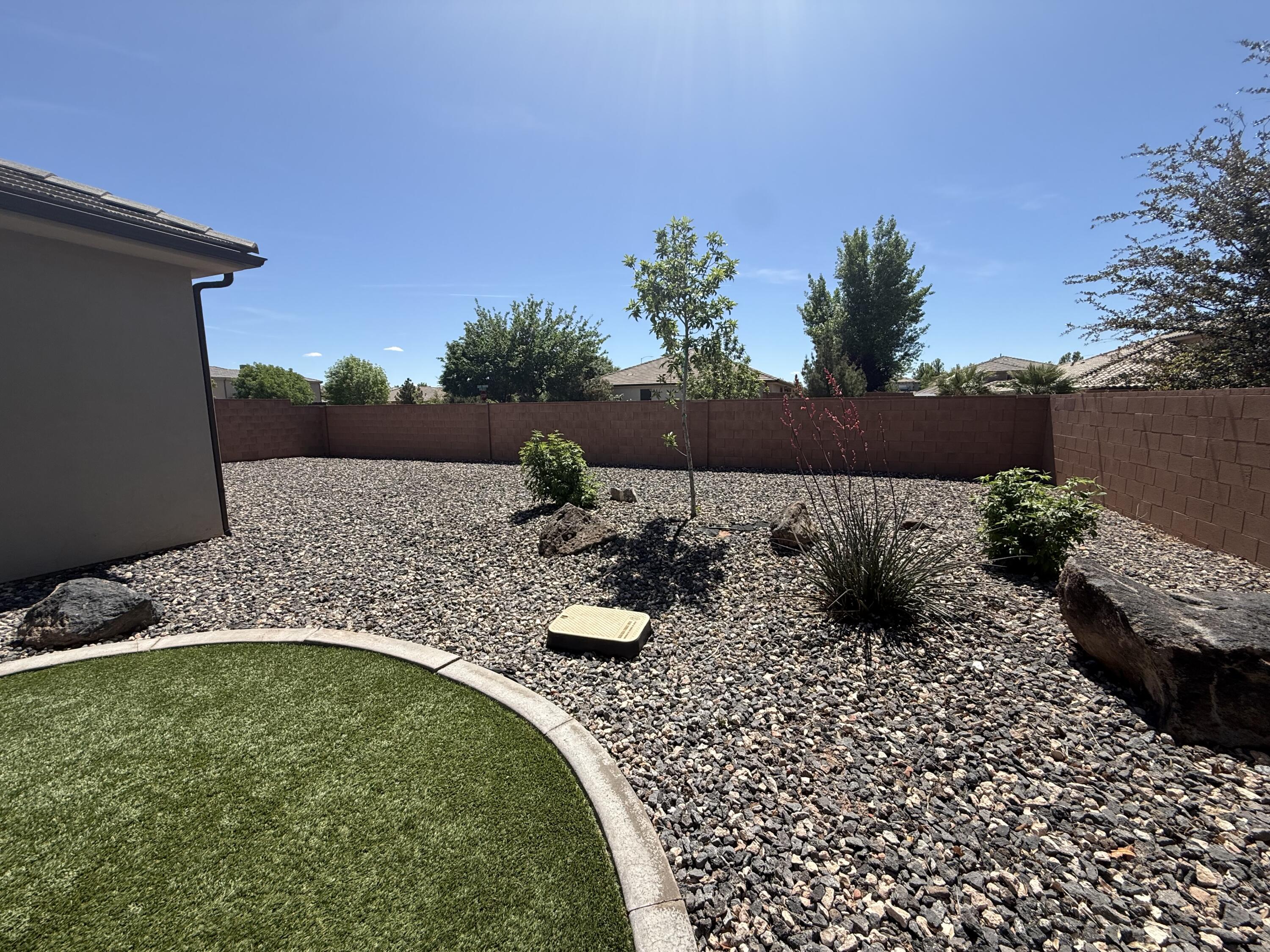 DAYBREAK PARK - Residential