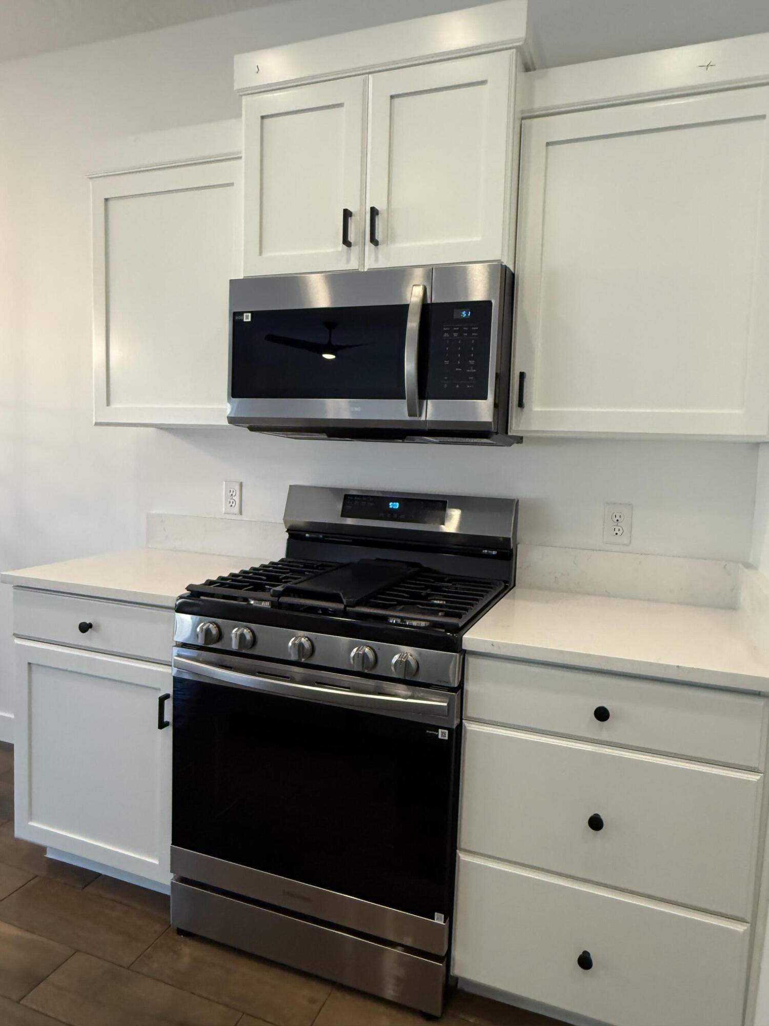 DAYBREAK PARK - Residential