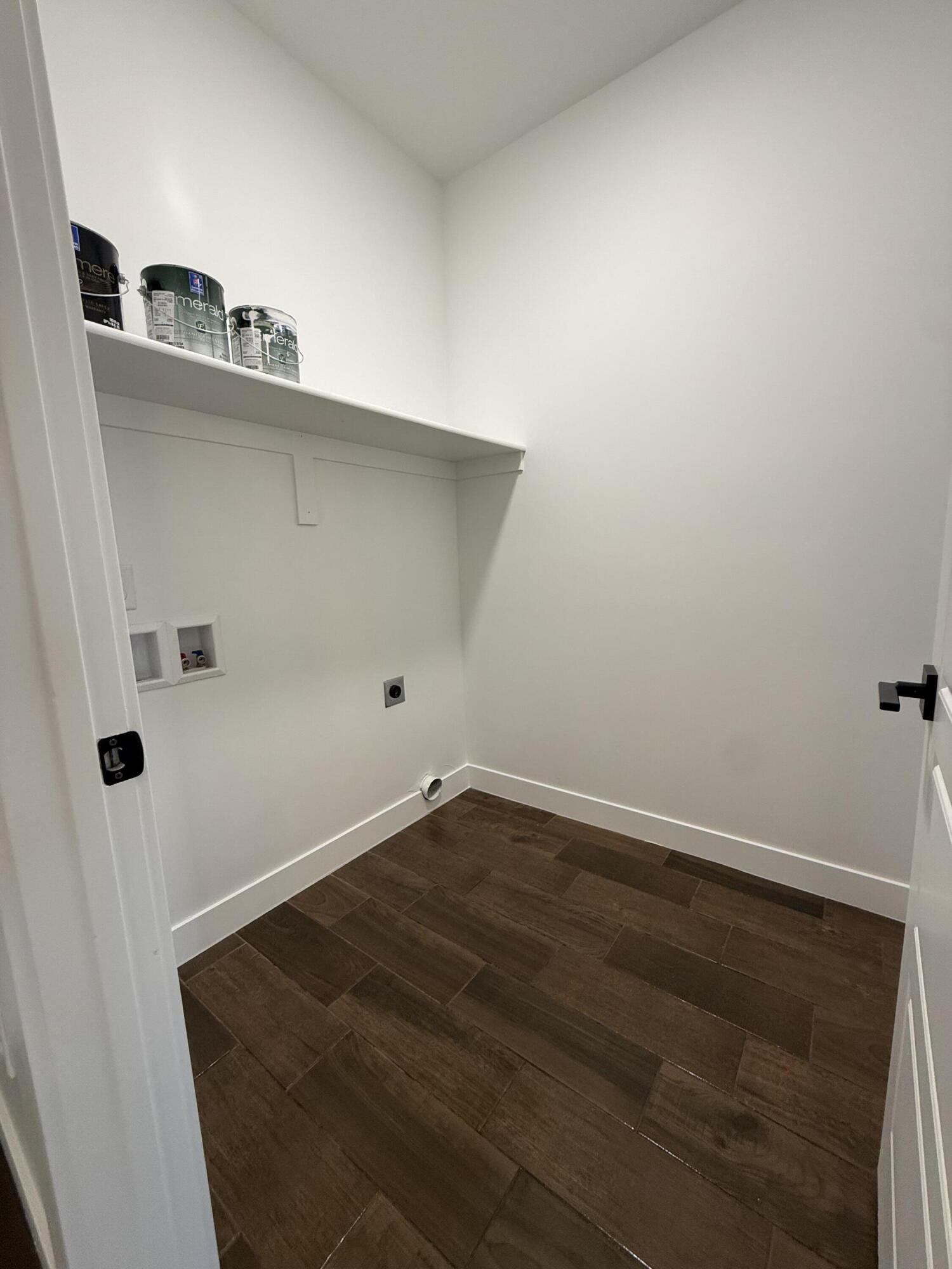 DAYBREAK PARK - Residential