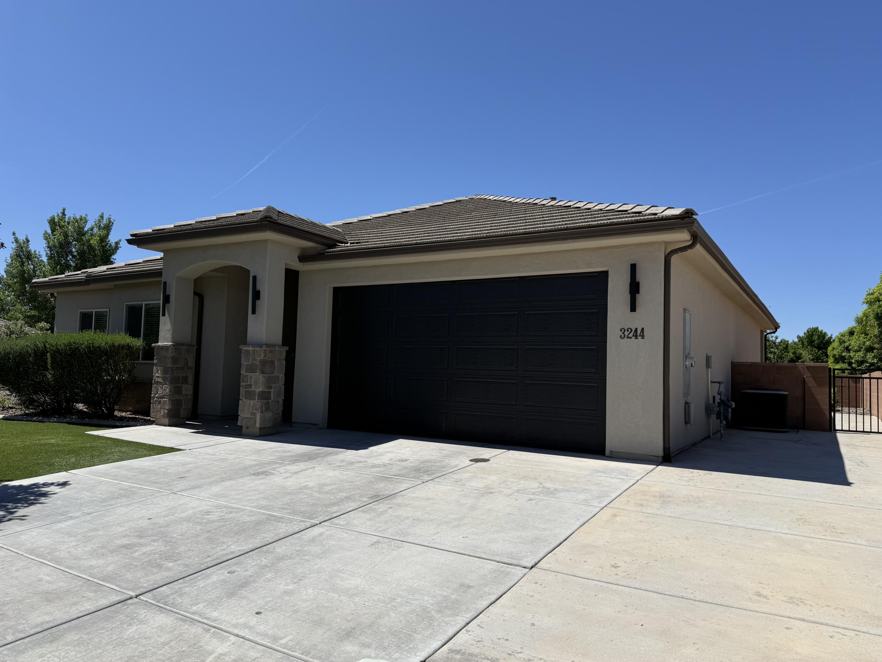 DAYBREAK PARK - Residential