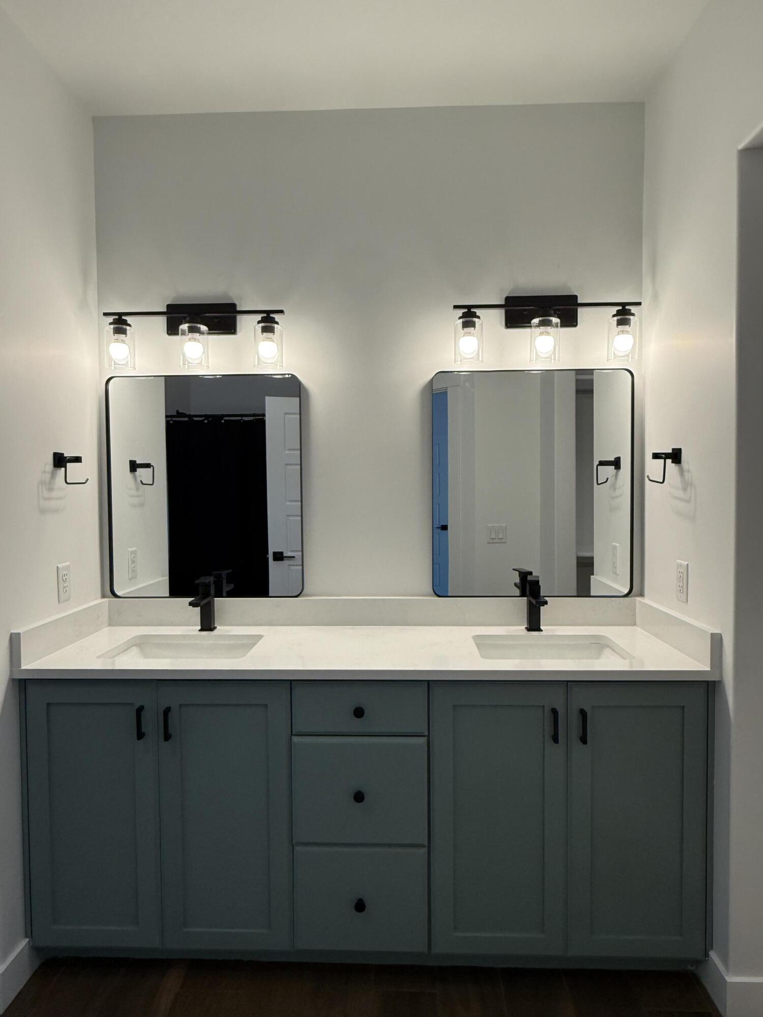 DAYBREAK PARK - Residential