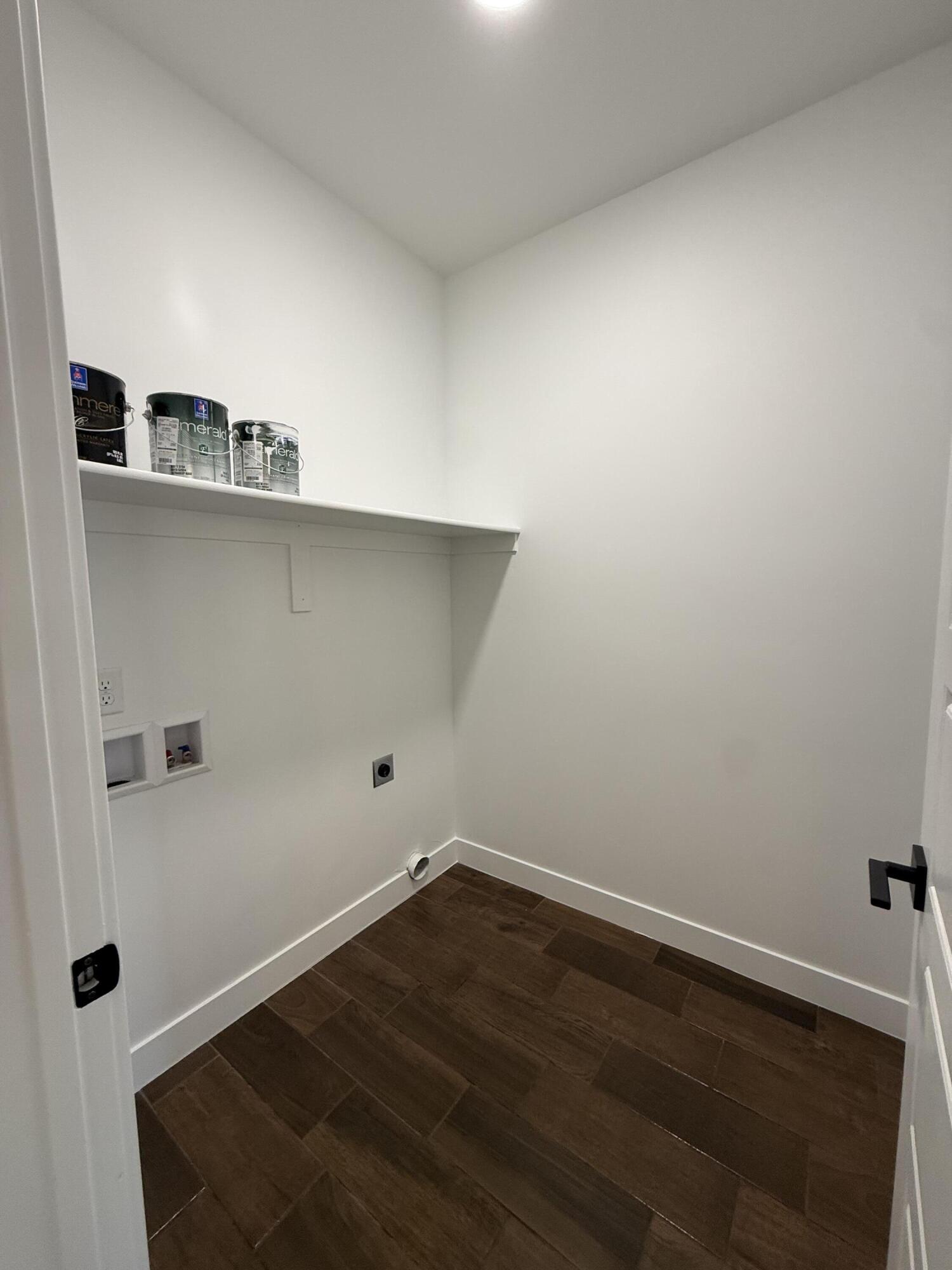 DAYBREAK PARK - Residential