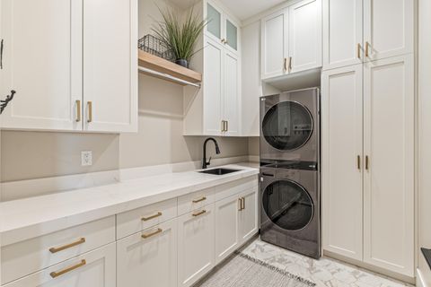 Tiny photo for 3381 E Seegmiller Dr, Saint George, UT 84790 (MLS # 26-271379)