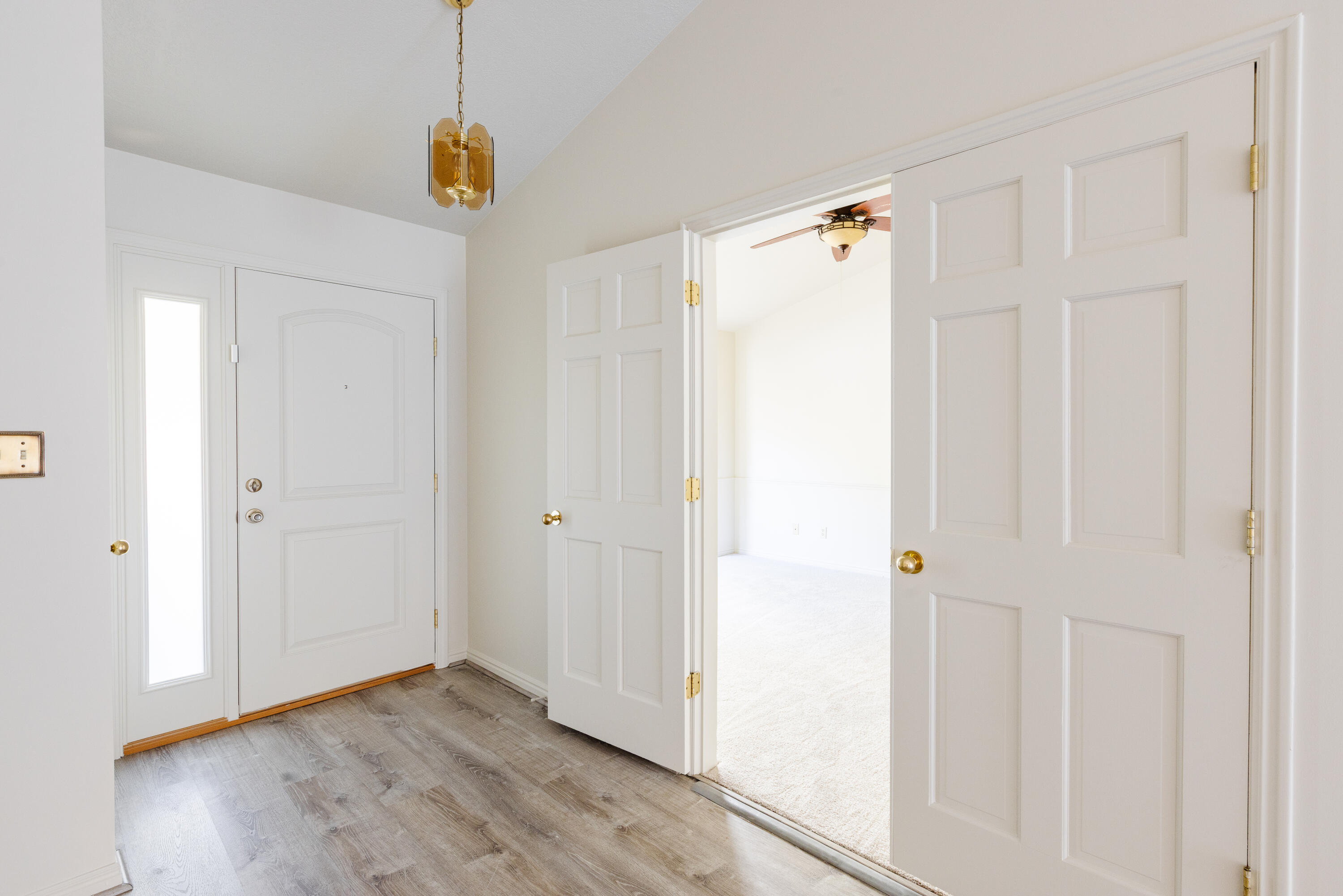 RED CANYON TOWNHOMES - Residential