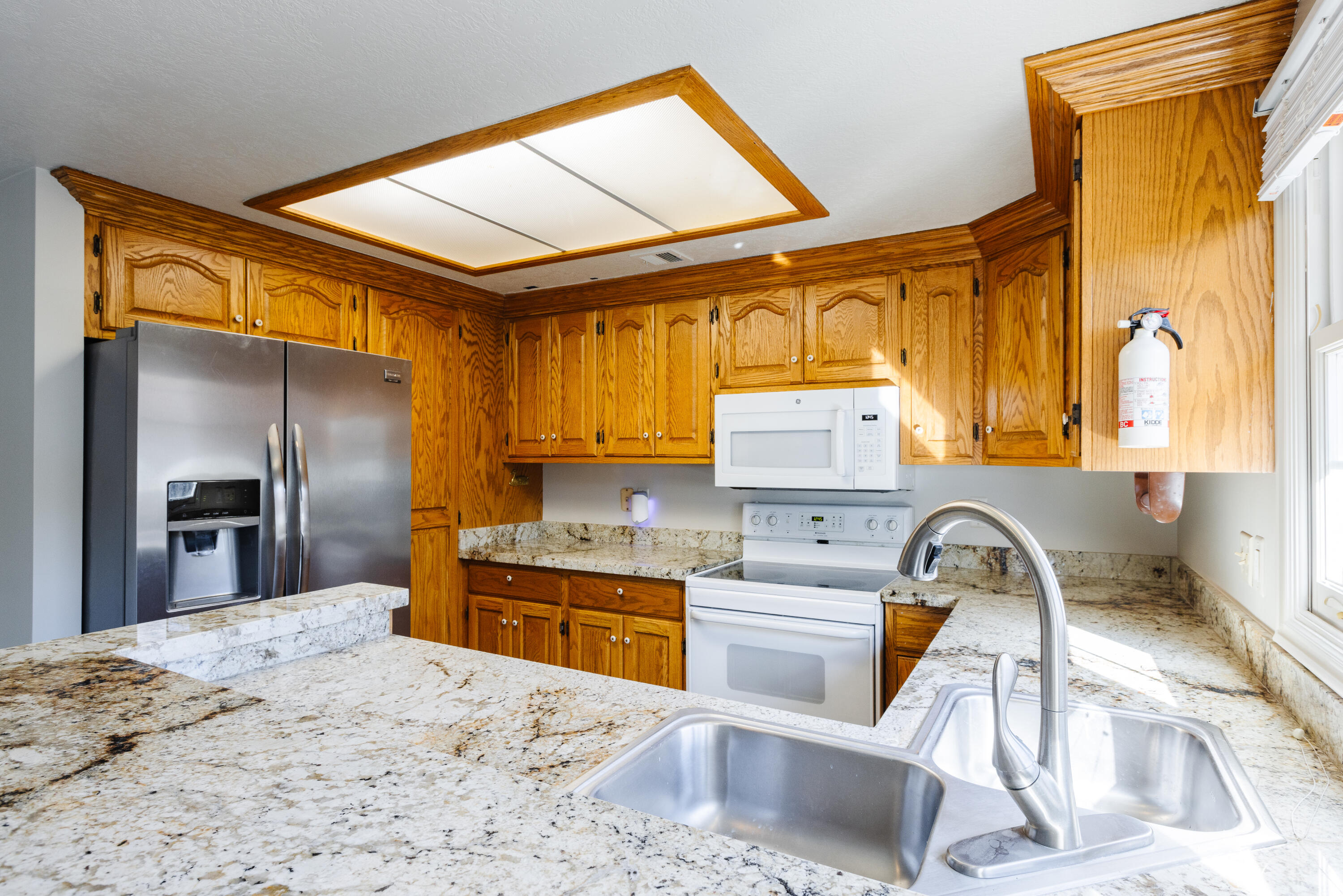 RED CANYON TOWNHOMES - Residential