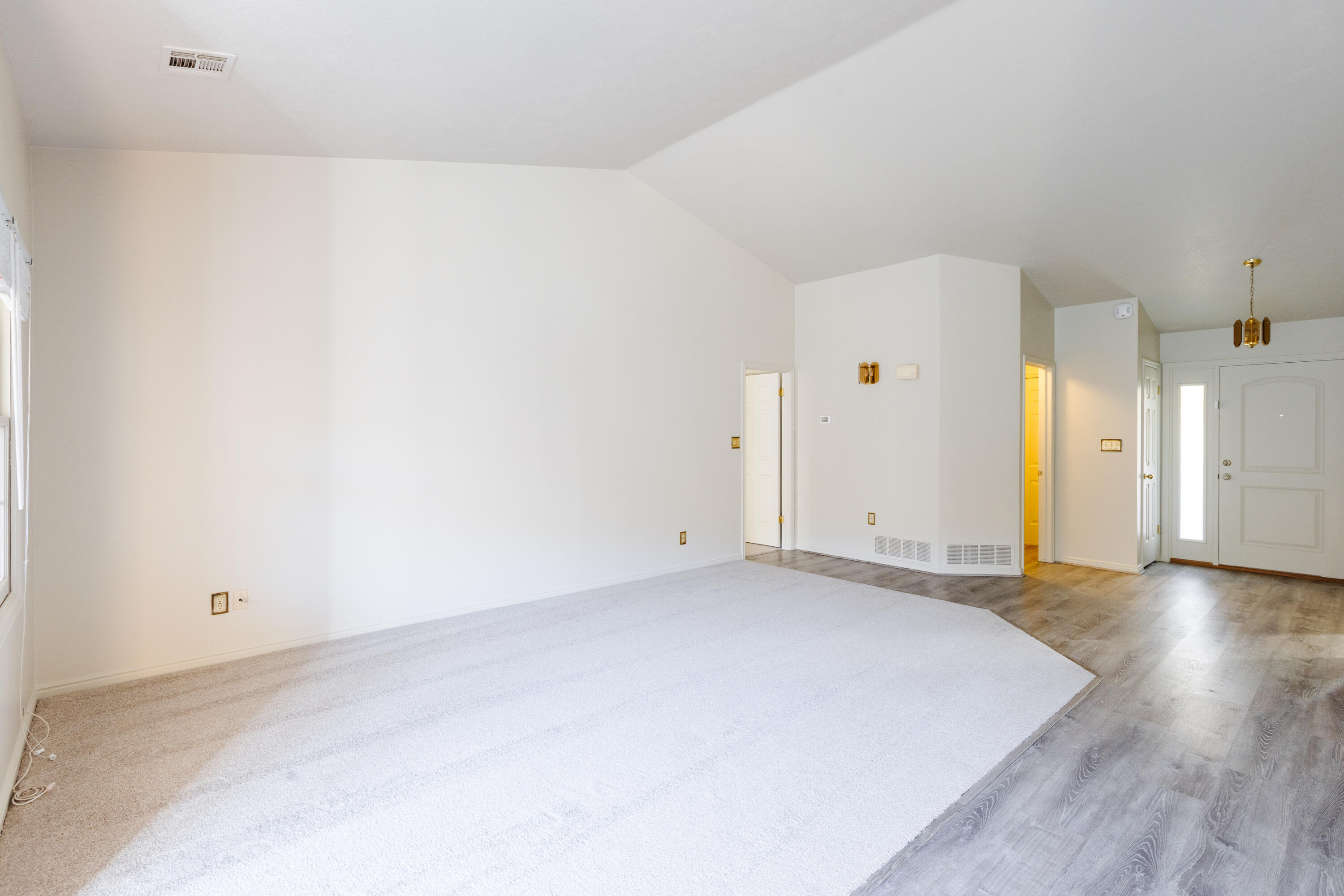 RED CANYON TOWNHOMES - Residential