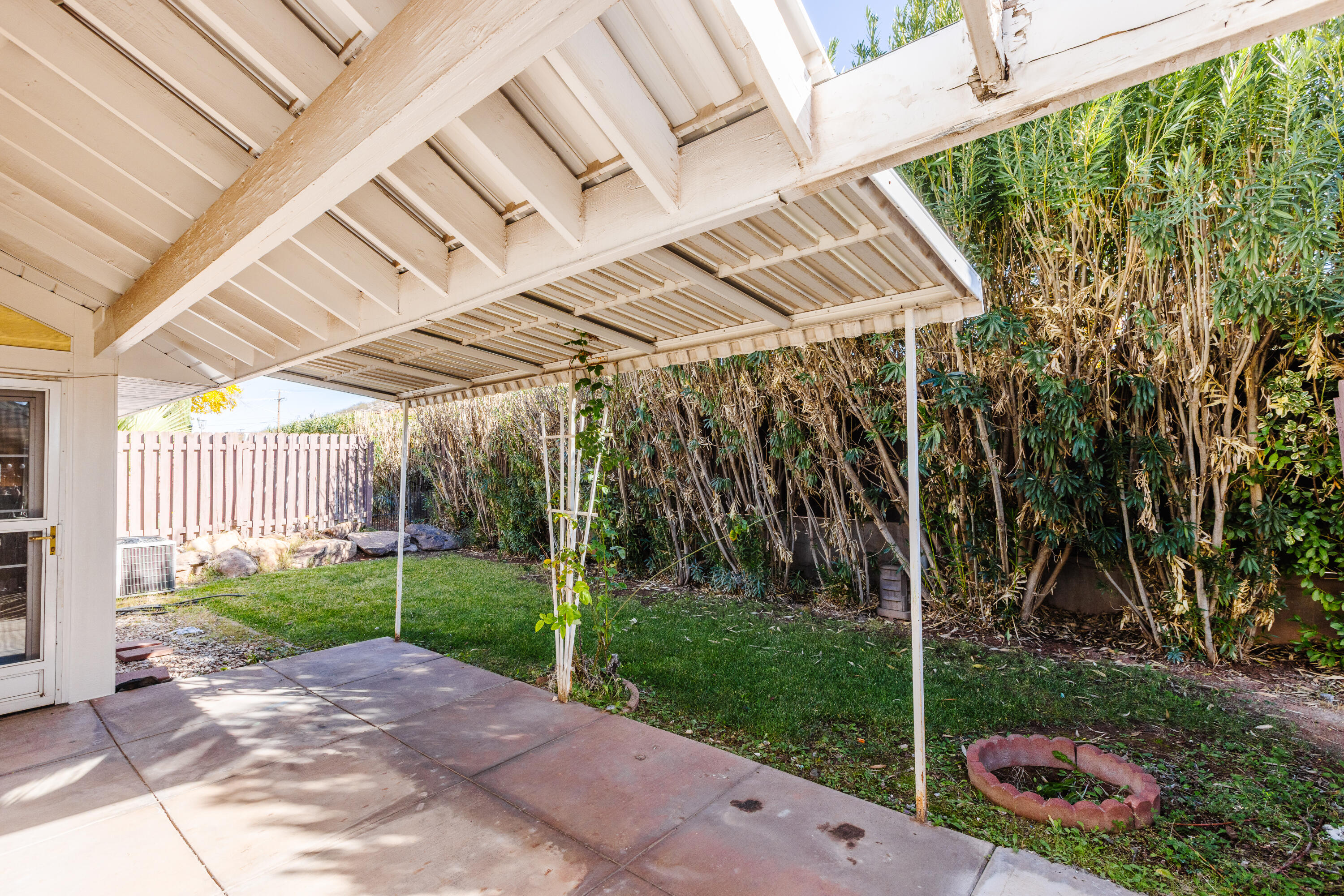 RED CANYON TOWNHOMES - Residential