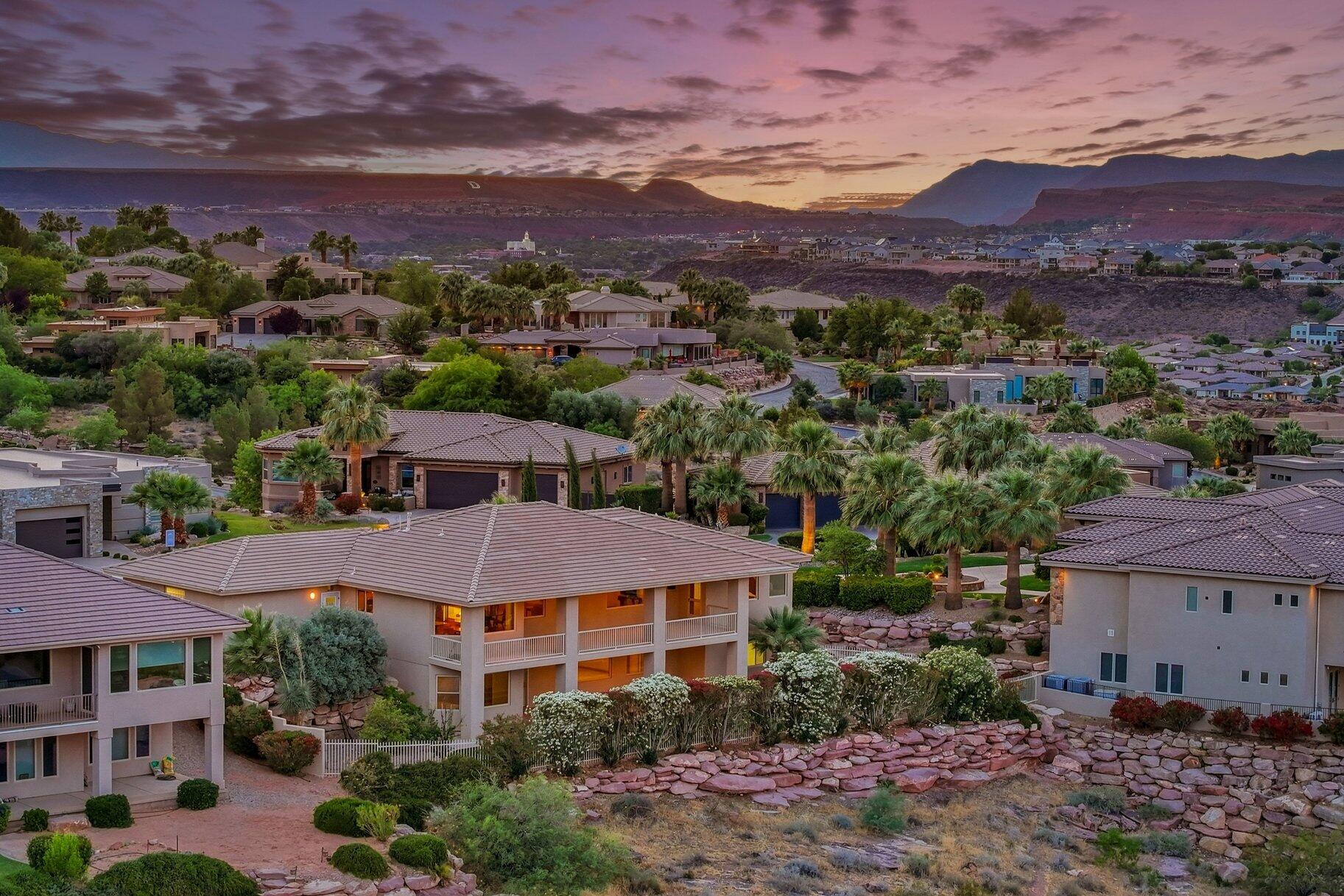STONE CLIFF - Residential
