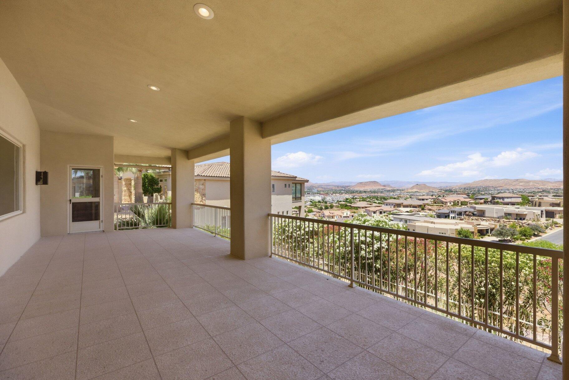 STONE CLIFF - Residential