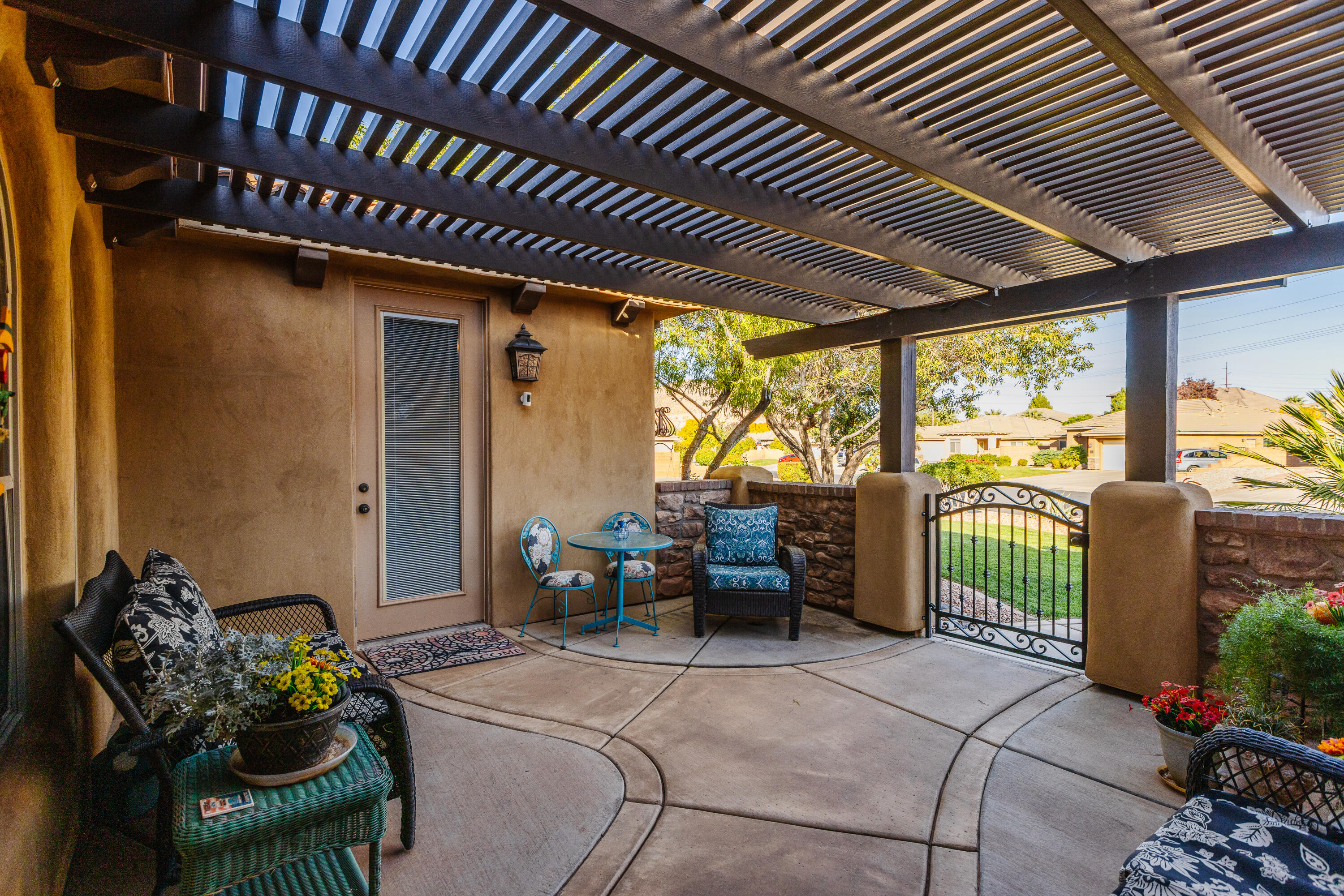 DESERT FIELDS - Residential