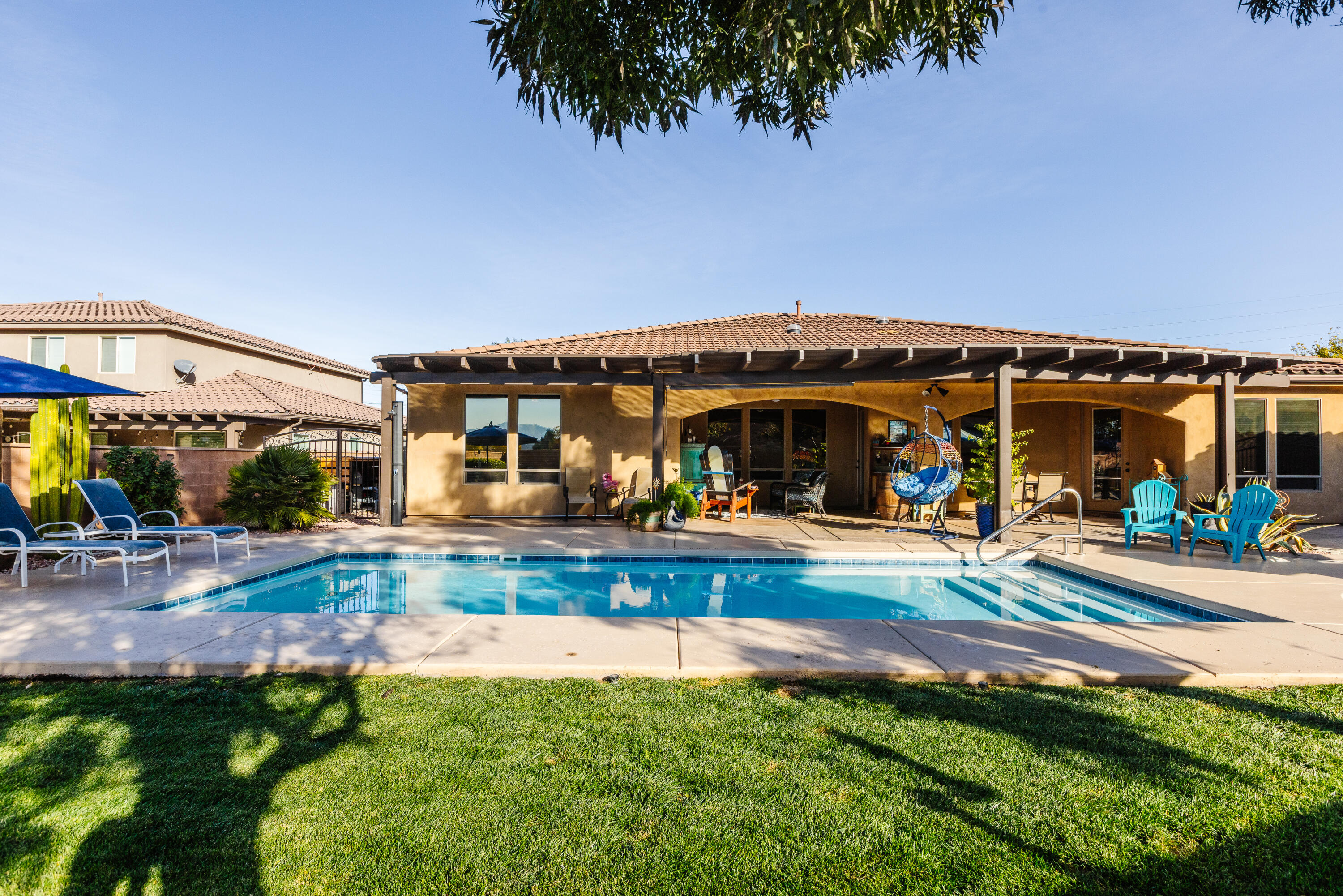 DESERT FIELDS - Residential