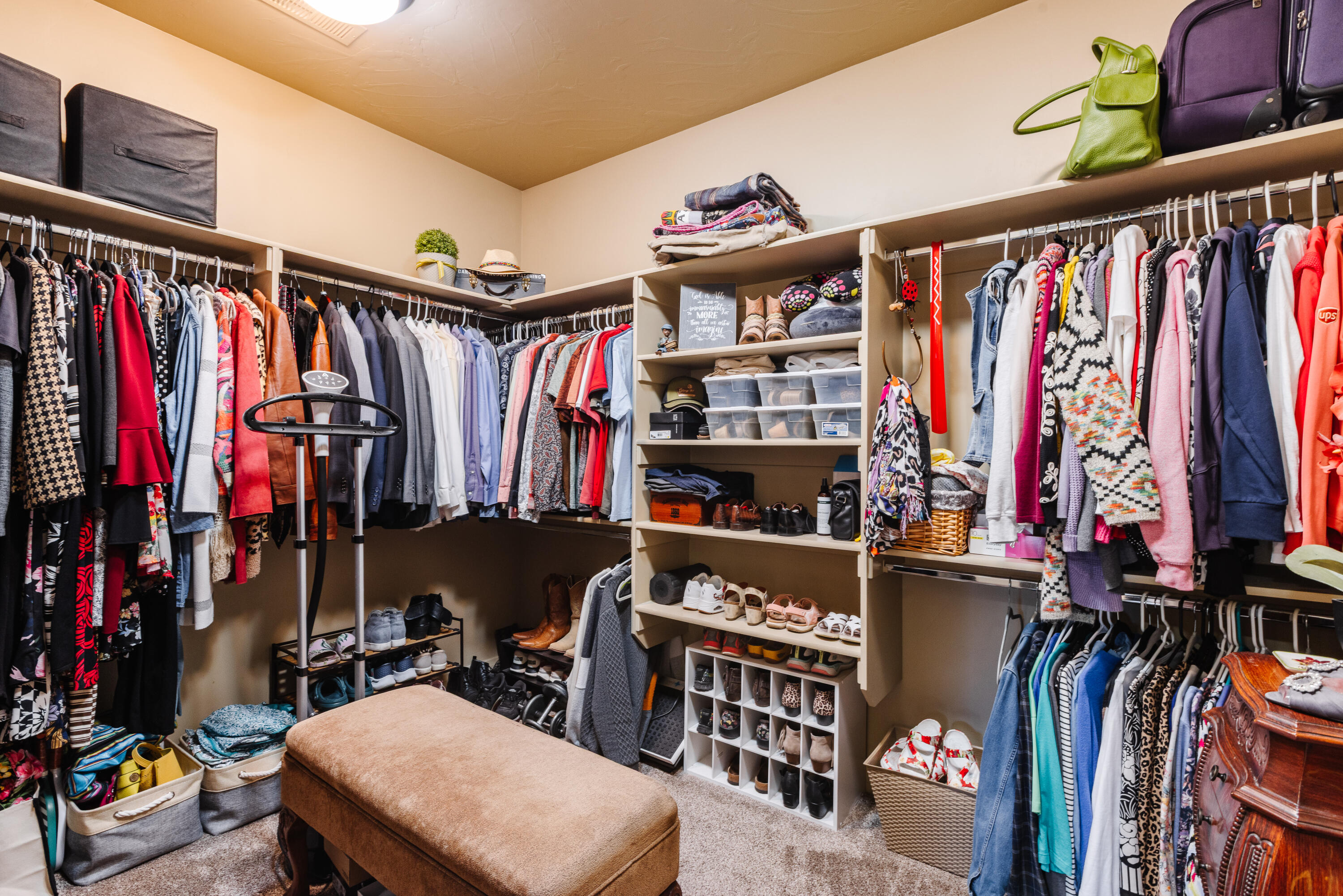 DESERT FIELDS - Residential