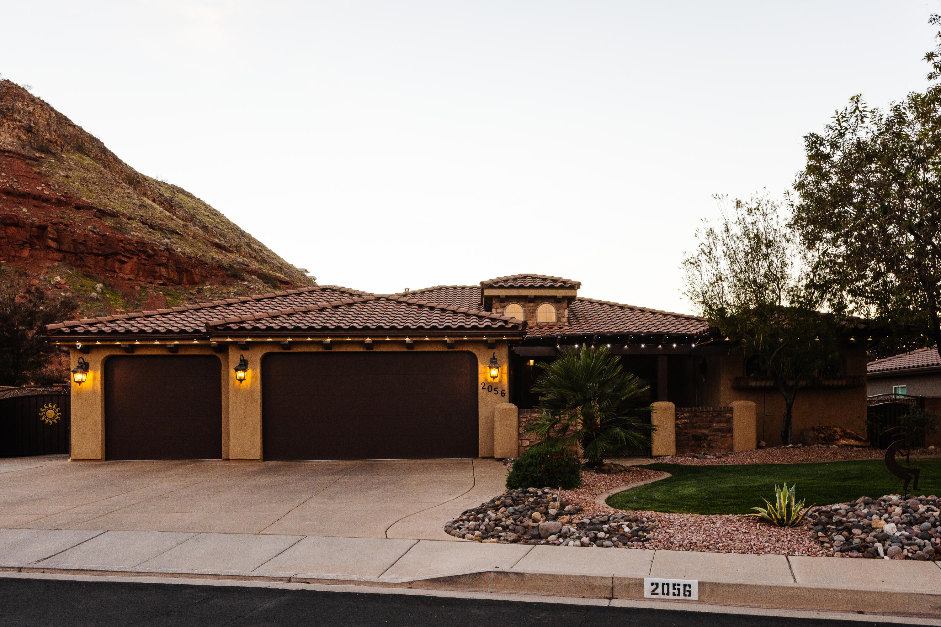 DESERT FIELDS - Residential