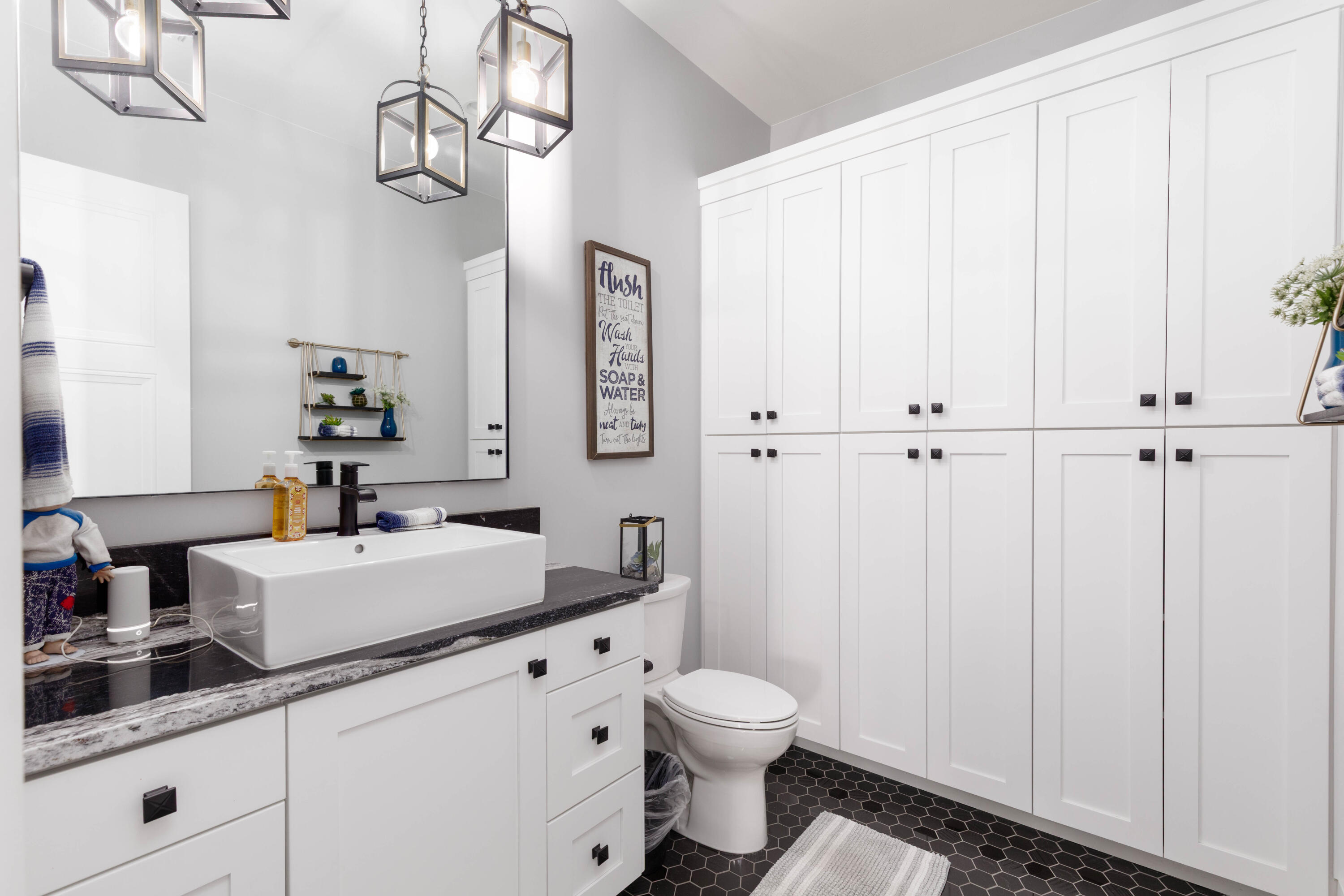 QUEENSRIDGE - Residential