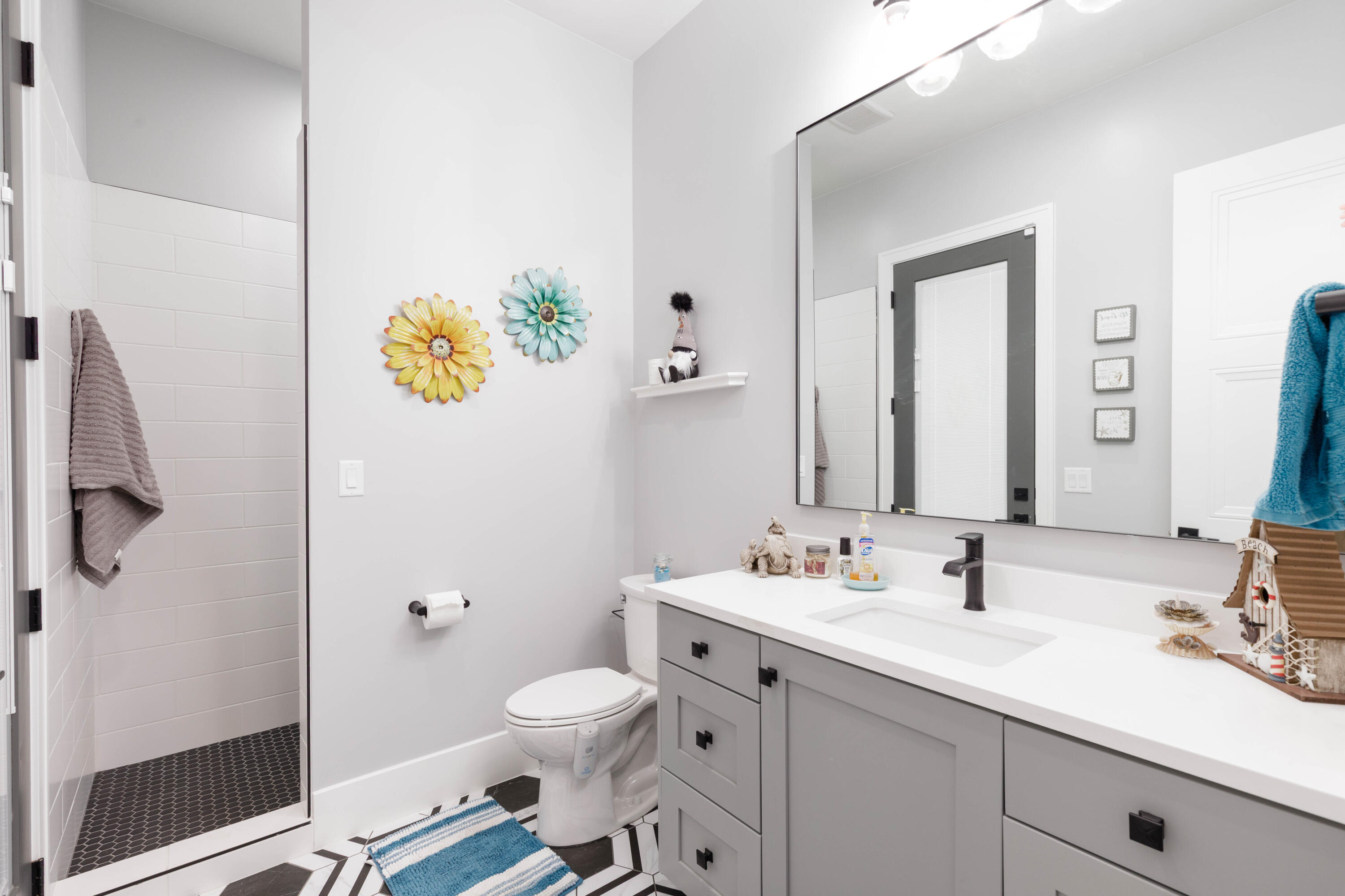 QUEENSRIDGE - Residential