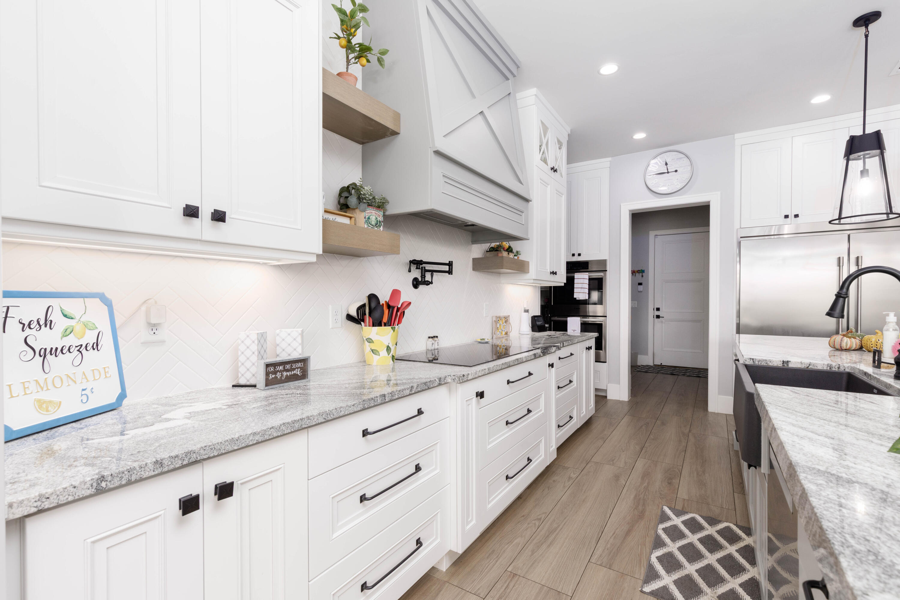 QUEENSRIDGE - Residential