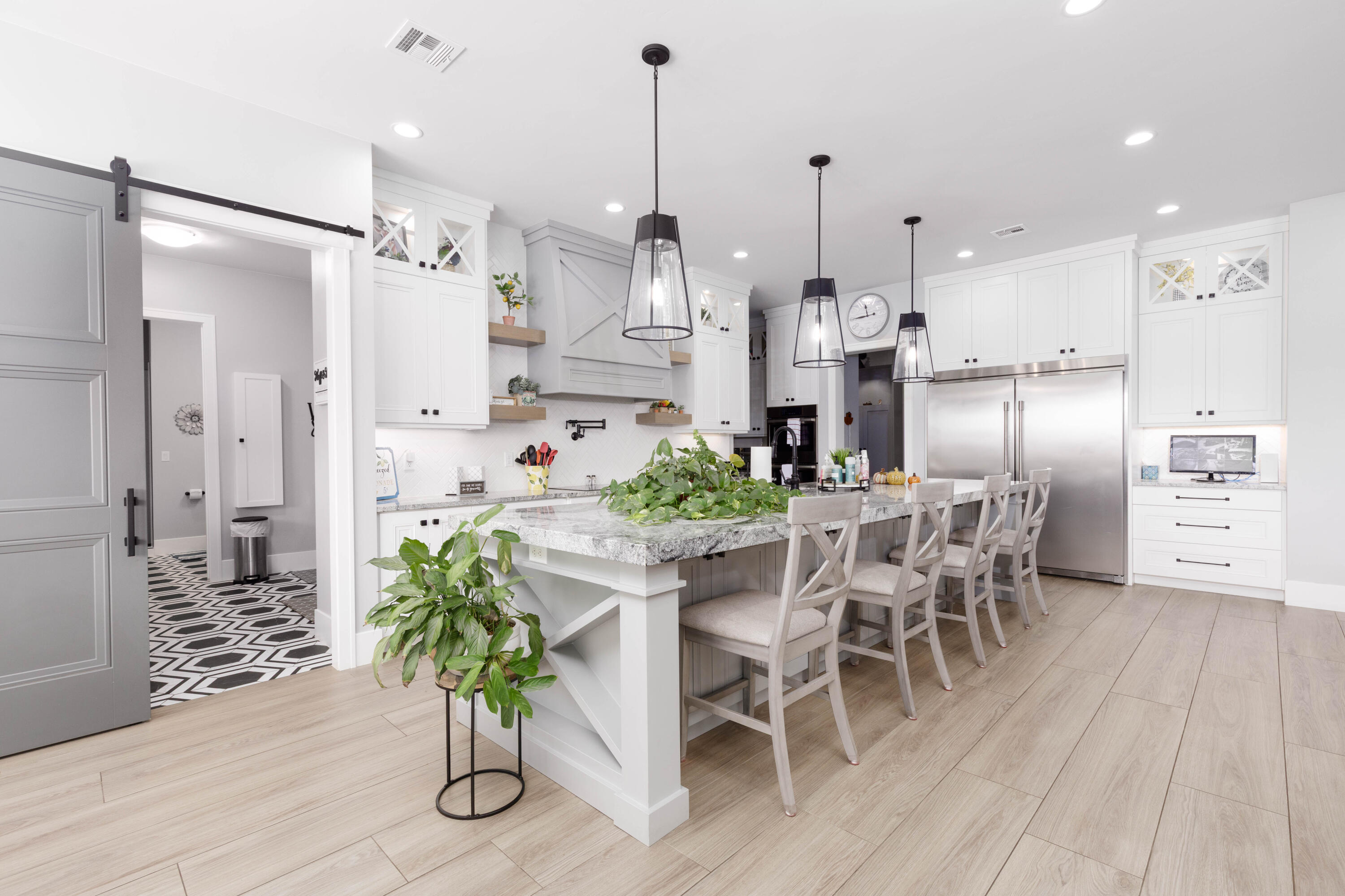 QUEENSRIDGE - Residential