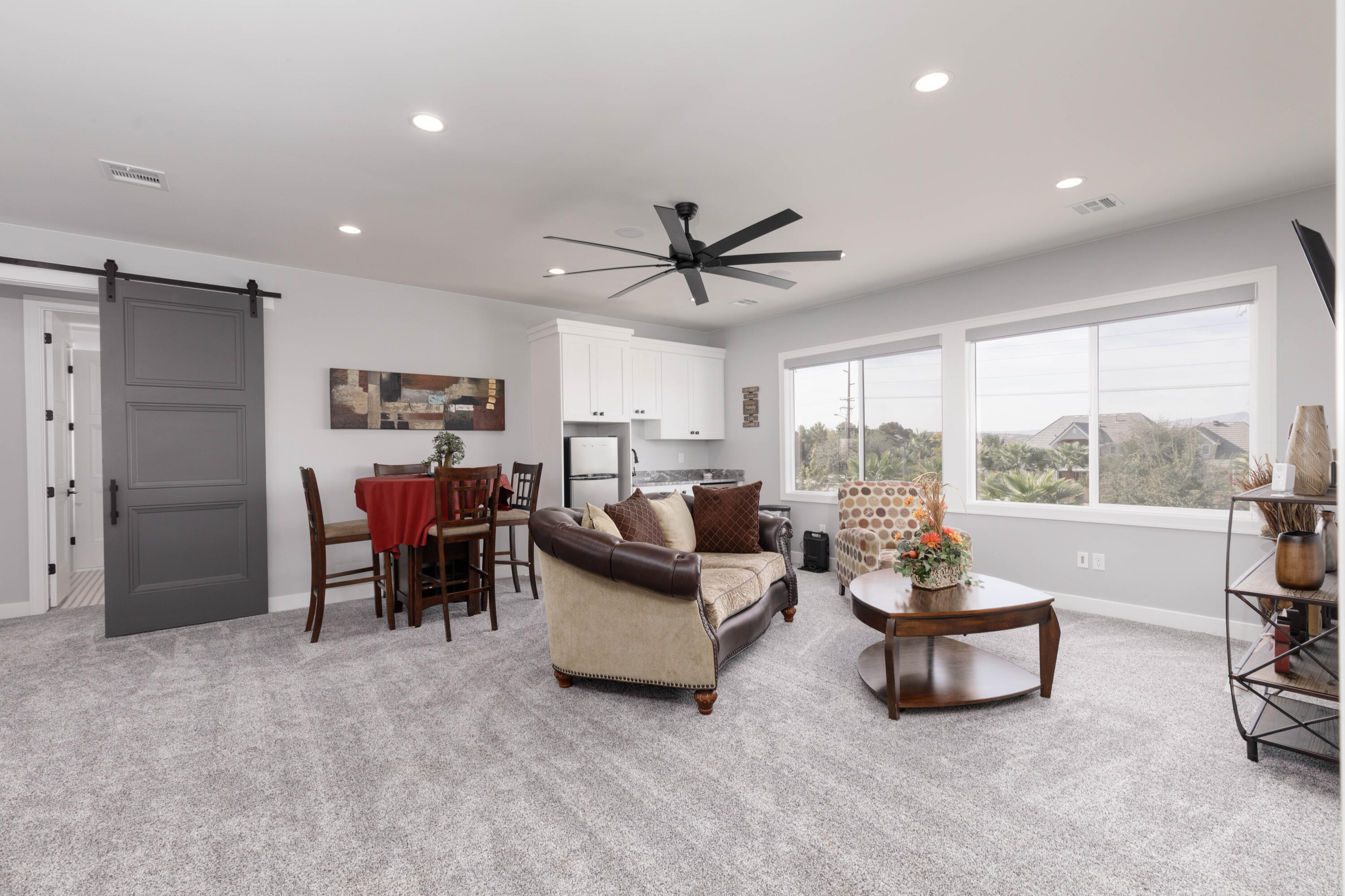 QUEENSRIDGE - Residential