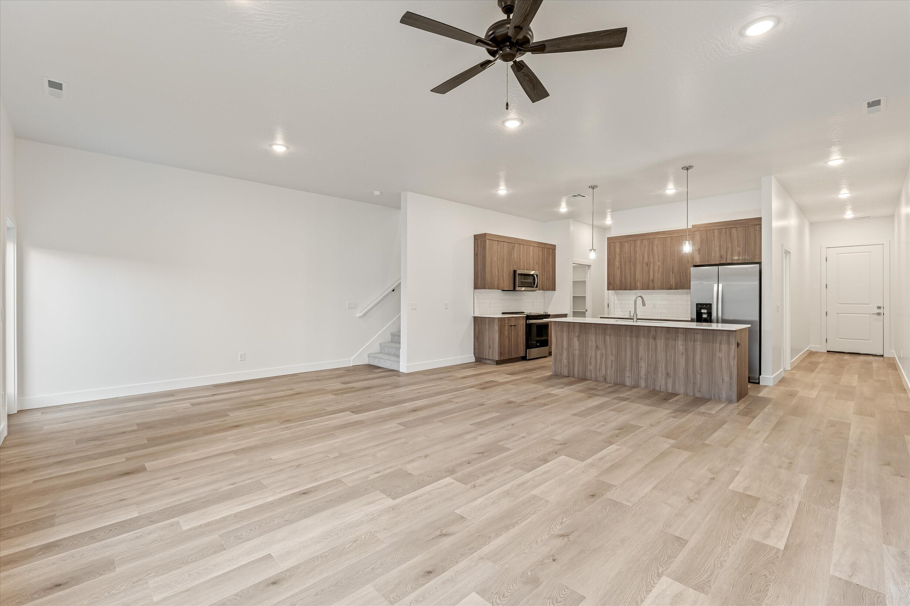 SAGE VILLAS - Residential