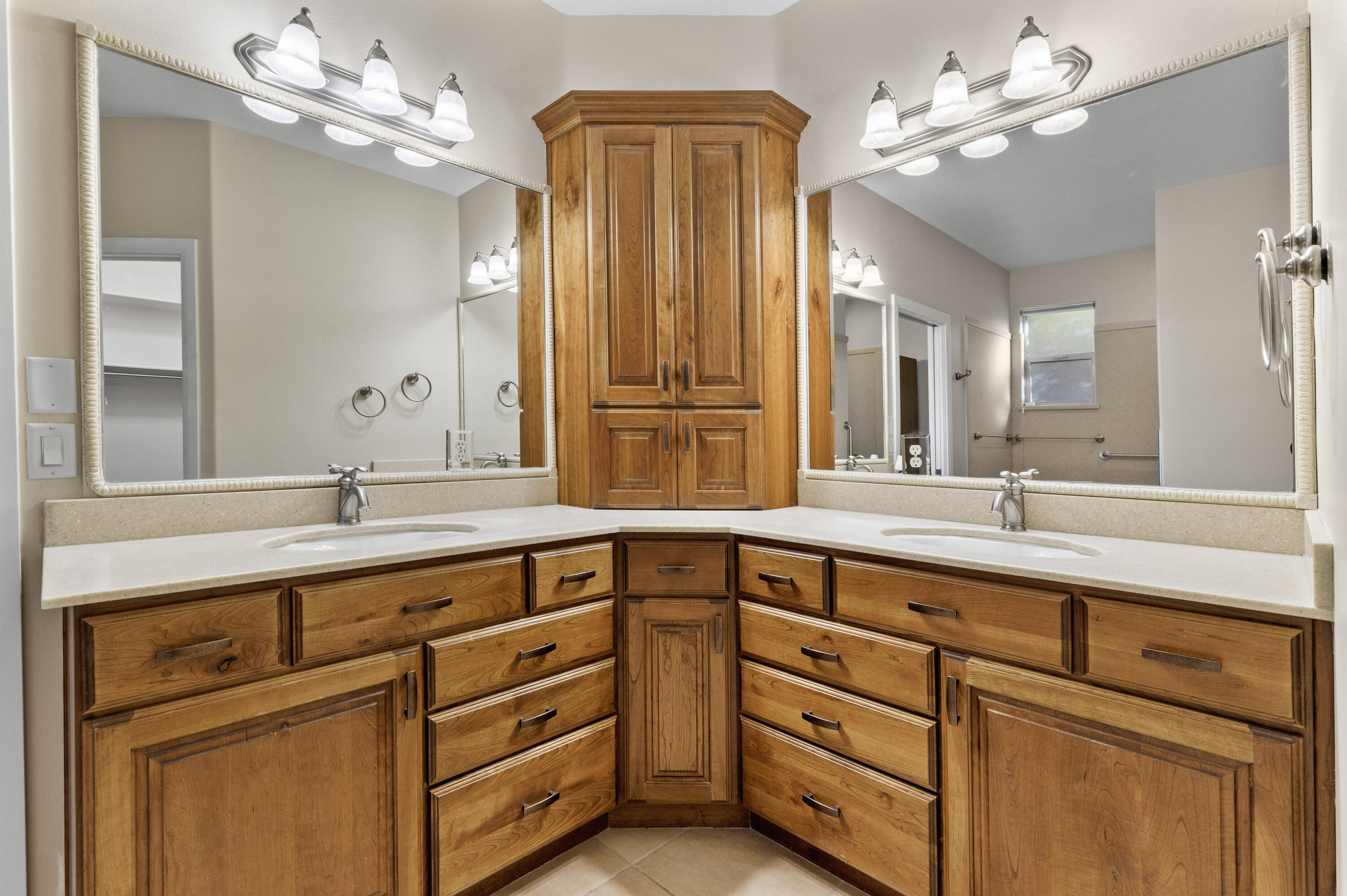 WAILEA FALLS AT STONEBRIDGE - Residential