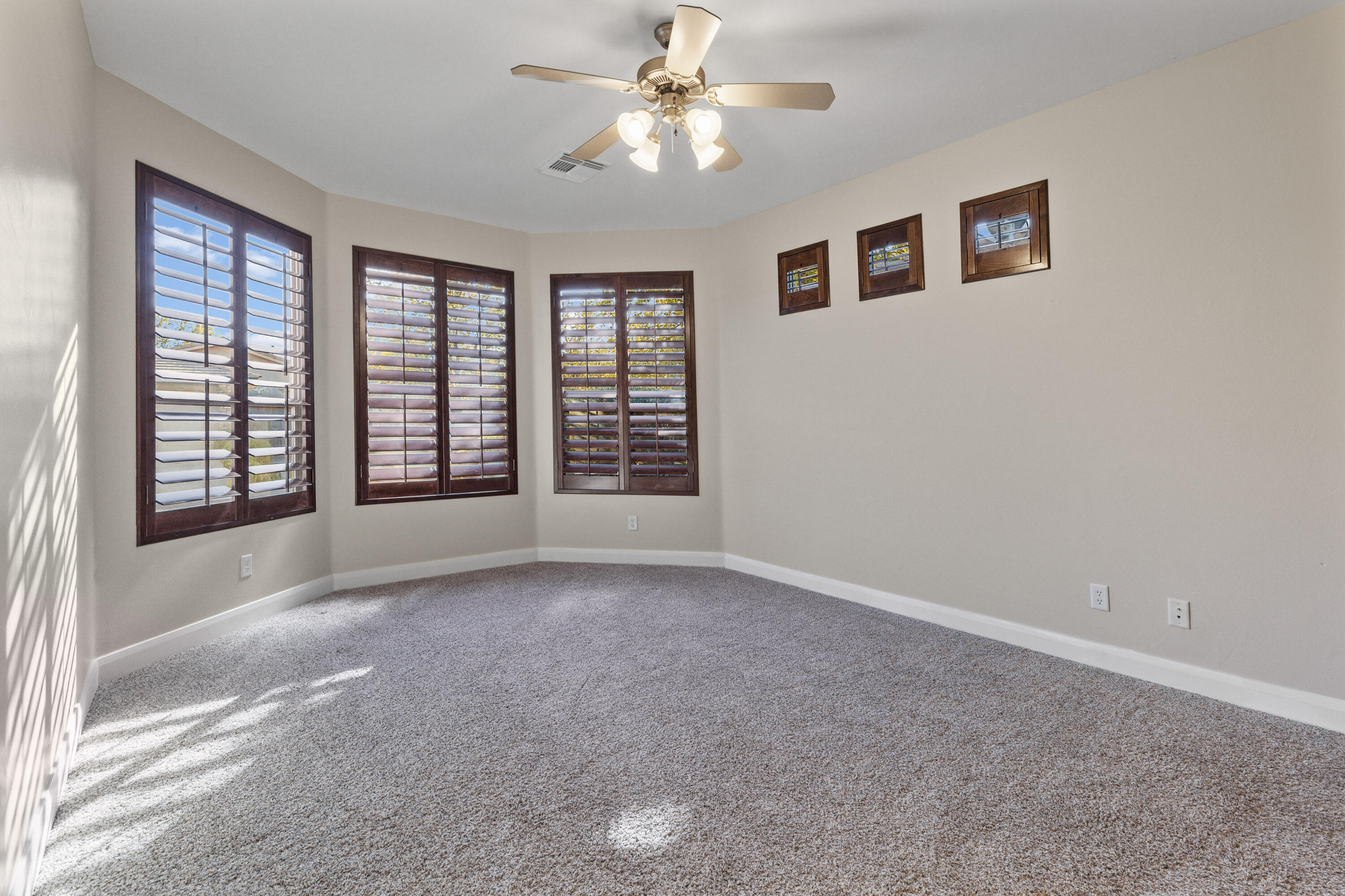 WAILEA FALLS AT STONEBRIDGE - Residential