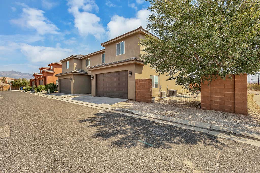 Photo of 90 S 6130 W, Hurricane, UT 84737 (MLS # 26-274993)