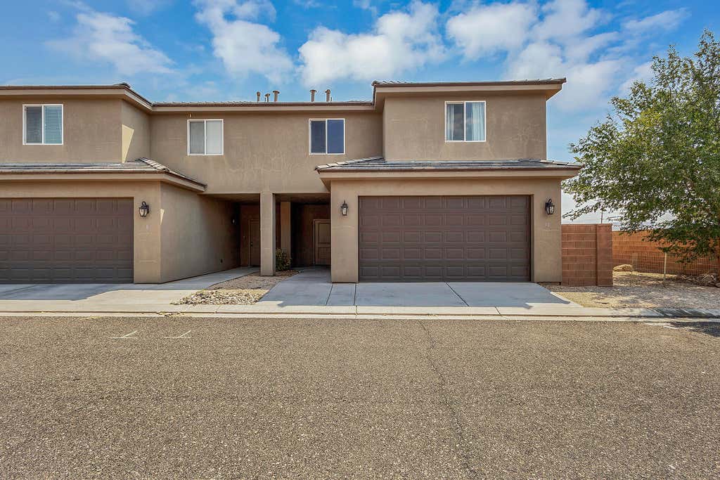 Photo of 90 S 6130 W, Hurricane, UT 84737 (MLS # 26-274993)